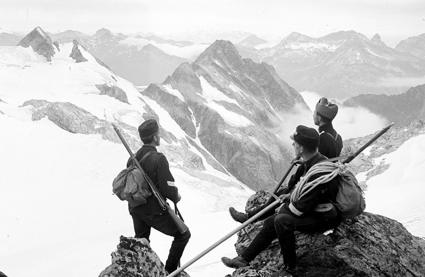 Old Photos Monochrome History Photography Switzerland Italy Border Alps Mountains Rock Winter Snow S 1377x900