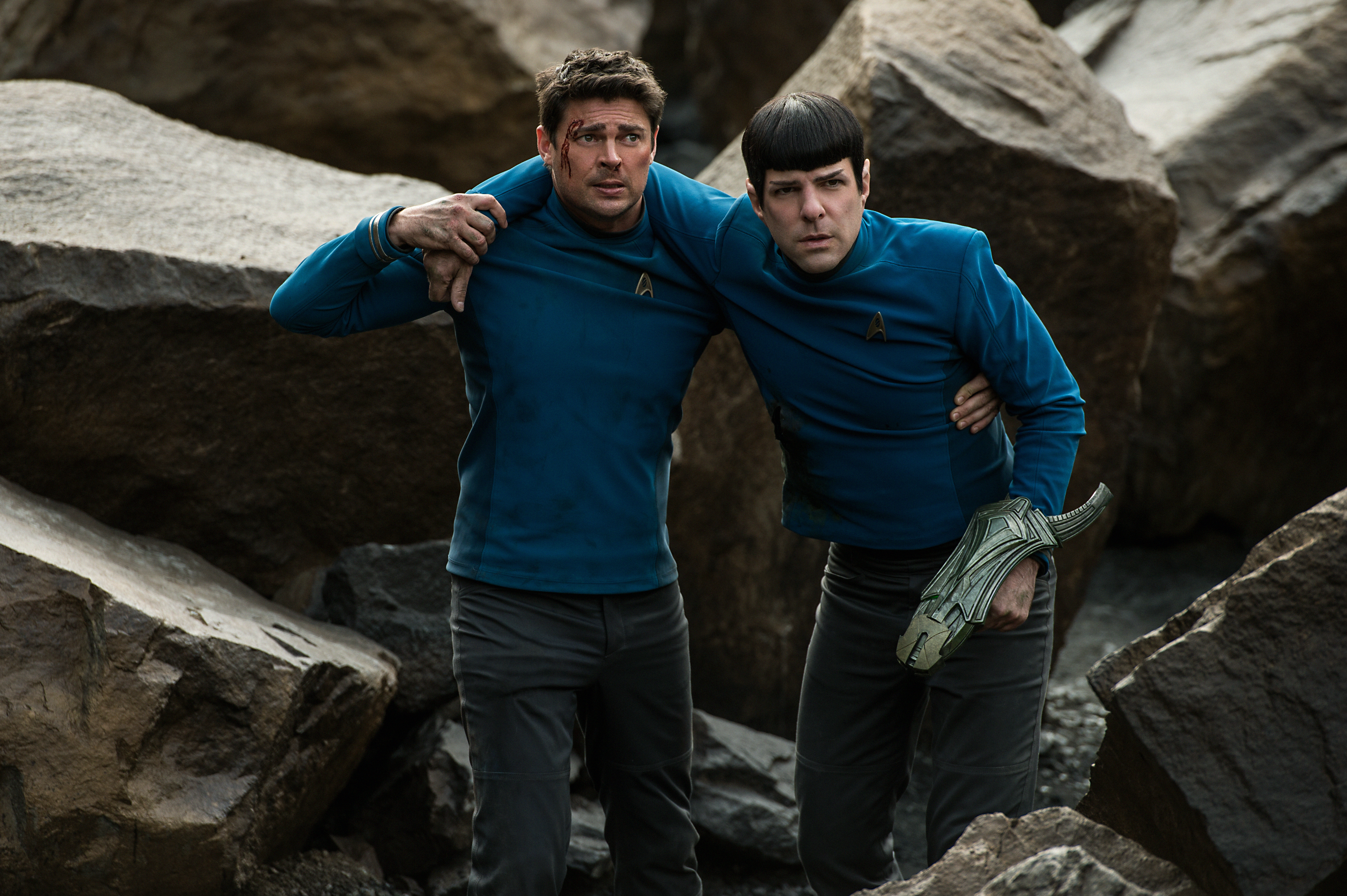 Karl Urban Zachary Quinto Star Trek Beyond Star Trek Leonard McCoy Spock Bones Star Trek 4363x2904