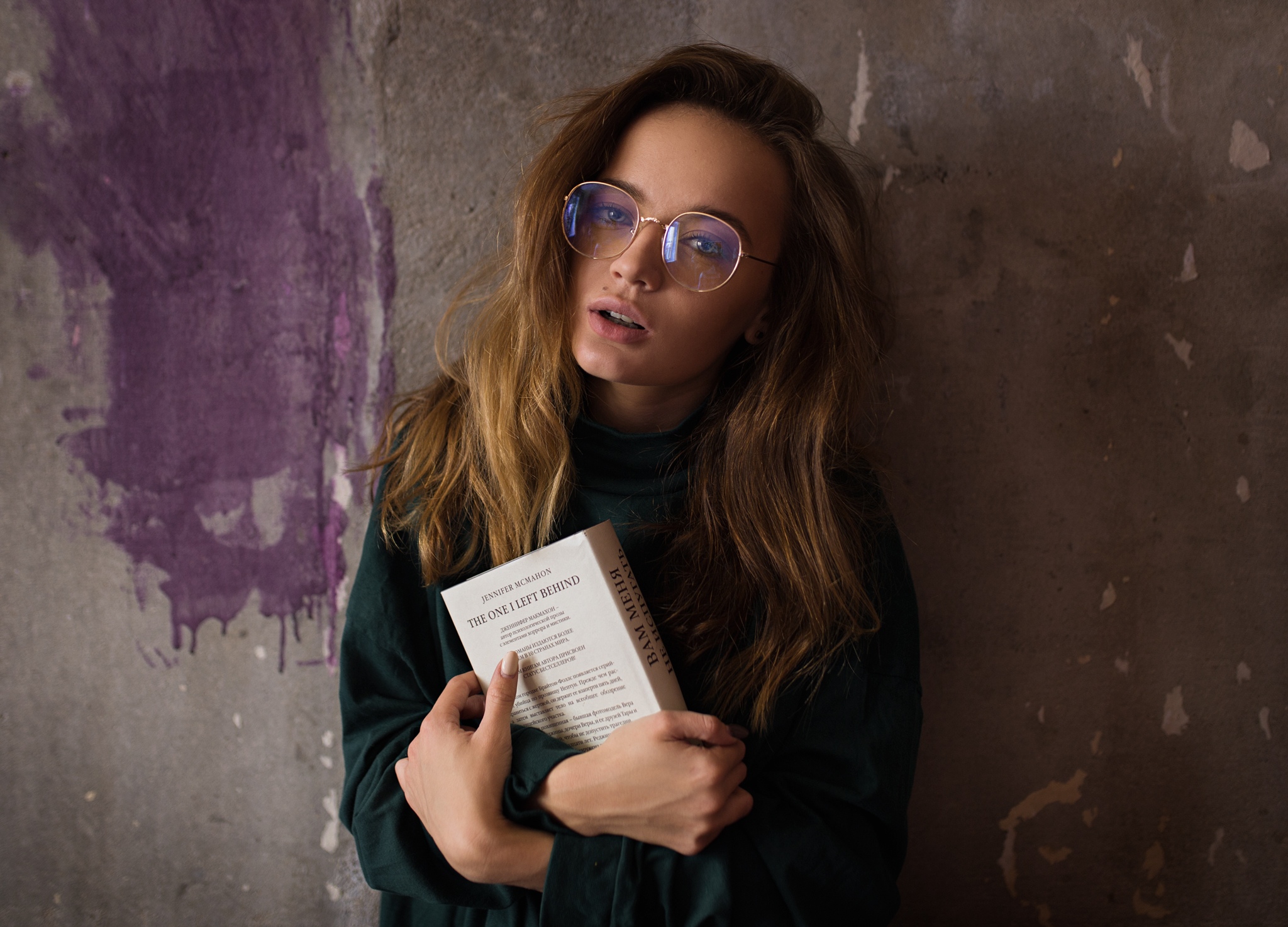 Women Model Brunette Indoors Looking At Viewer Women With Glasses Glasses Sweatshirts Books Wall Por 2048x1475
