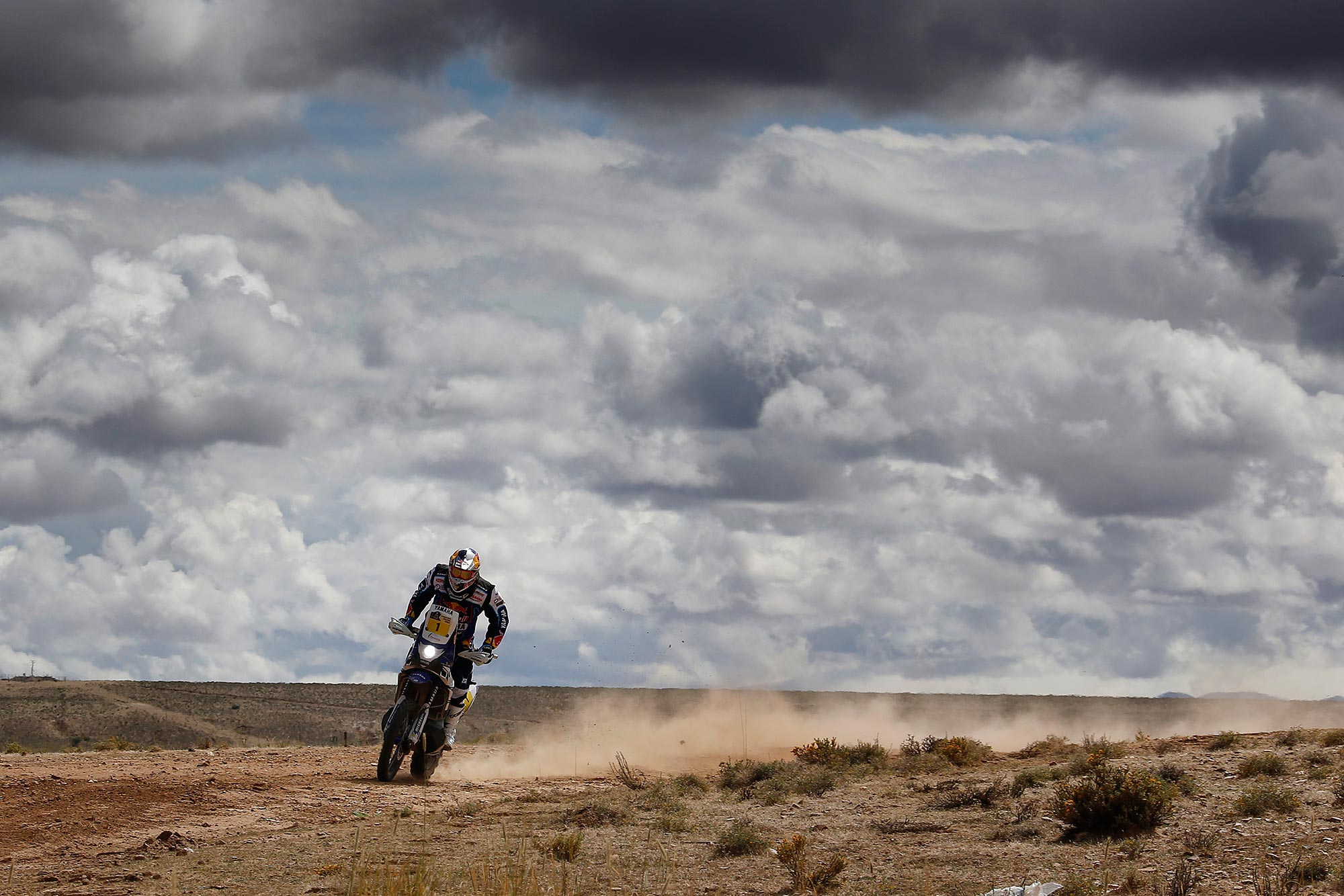 Sports Dakar Rally 2000x1334