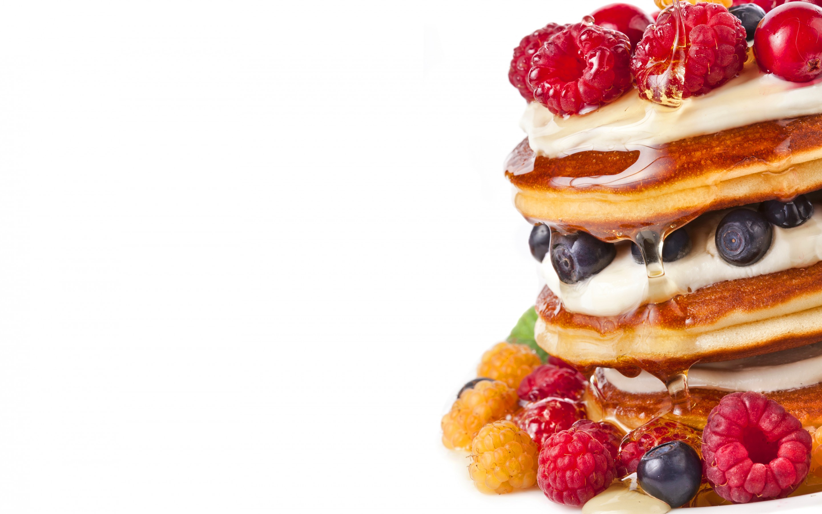 Pancakes Syrup Raspberries Blueberries 2880x1800