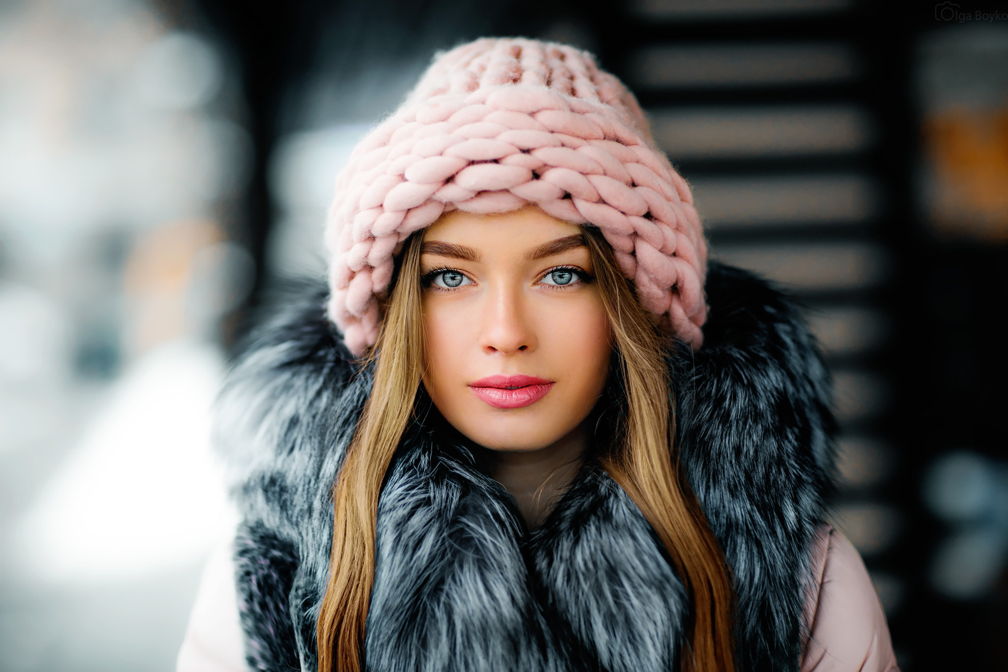 Women Brunette Portrait Face Bokeh Women Outdoors Hat Fur Coats Long Hair Olga Boyko Jacket Fur Look 2048x1365