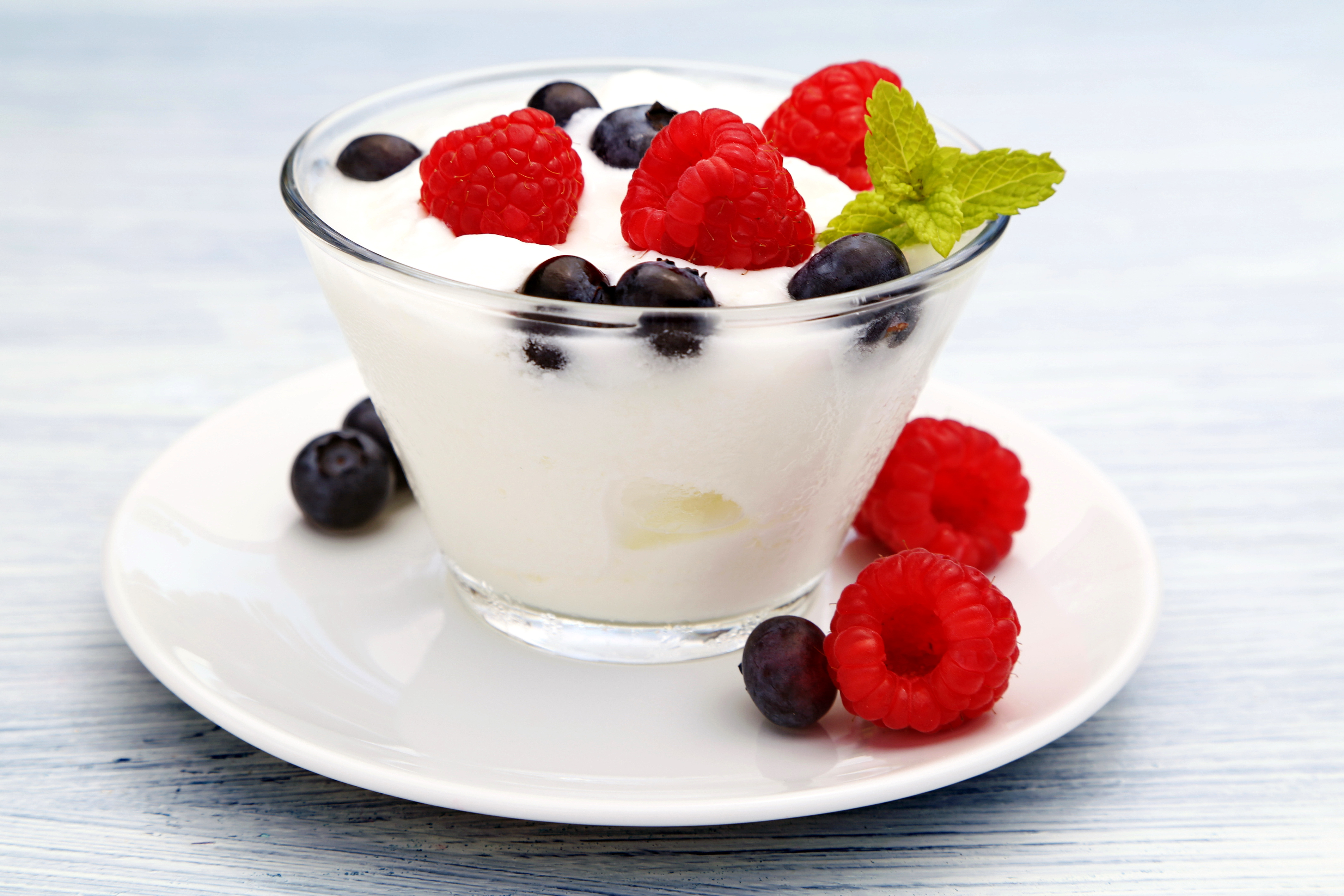 Yogurt Dessert Raspberry Blueberry Berry Fruit 6500x4333