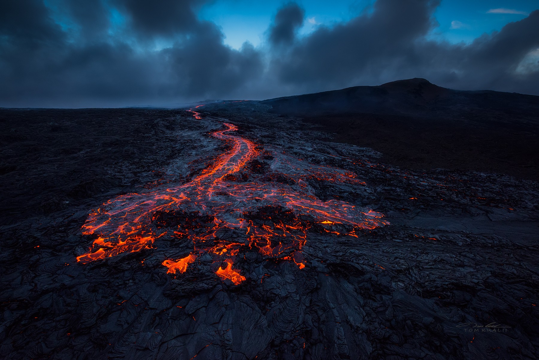 Nature Volcano Lava Hawaii Rocks Tom Kualii Volcanic Eruption Island 1800x1201