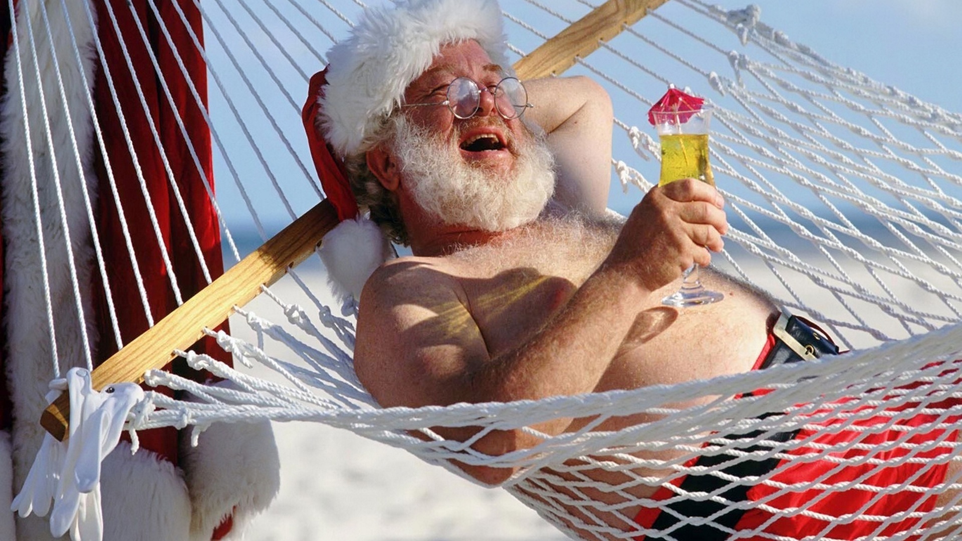 Santa Claus Hammocks Cocktails Vacation Humor Shirtless Sunlight Christmas Laughing Old People Old M 1920x1080