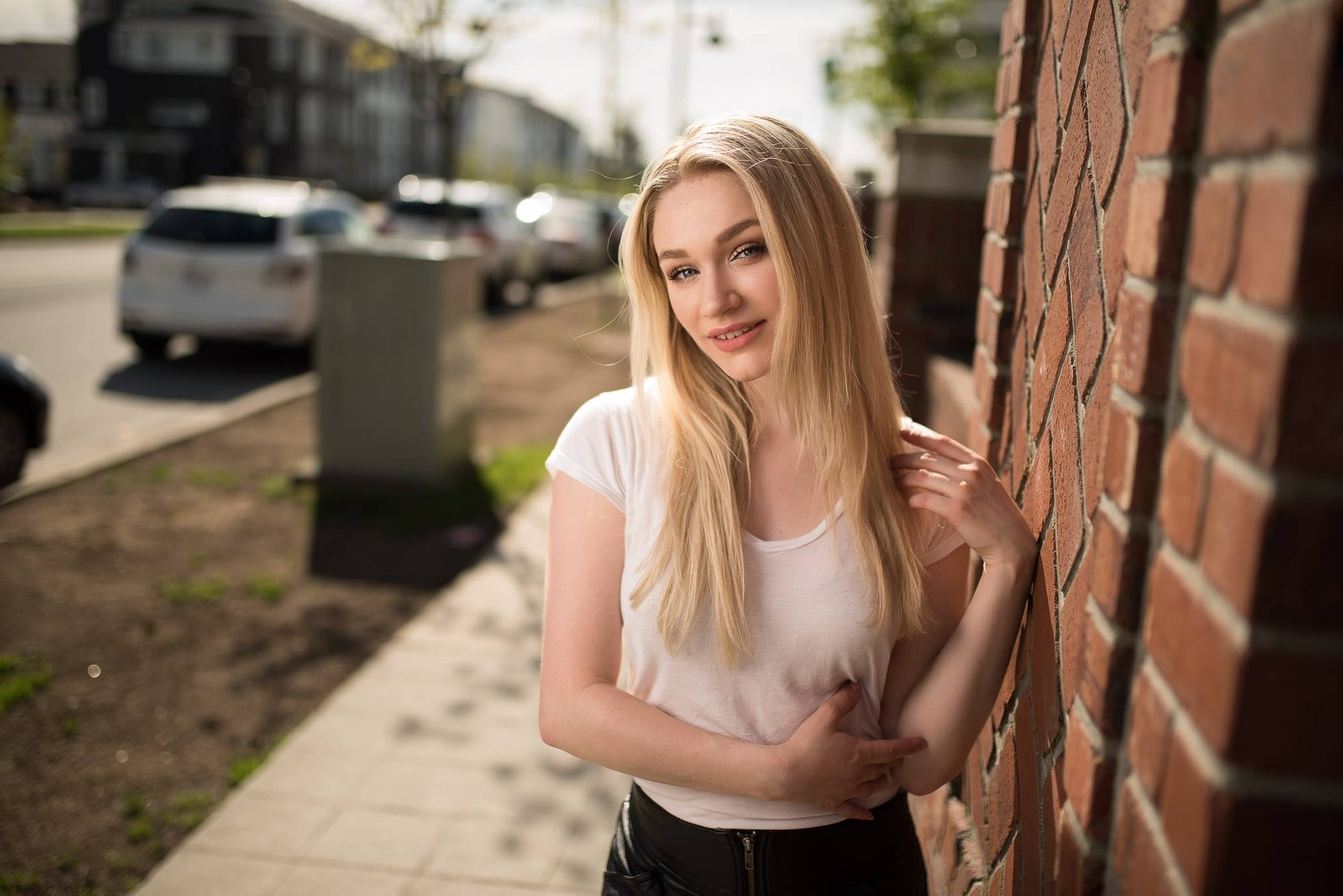 Women Blonde Portrait Smiling Women Outdoors Depth Of Field Kyle Cong 500px 2048x1367