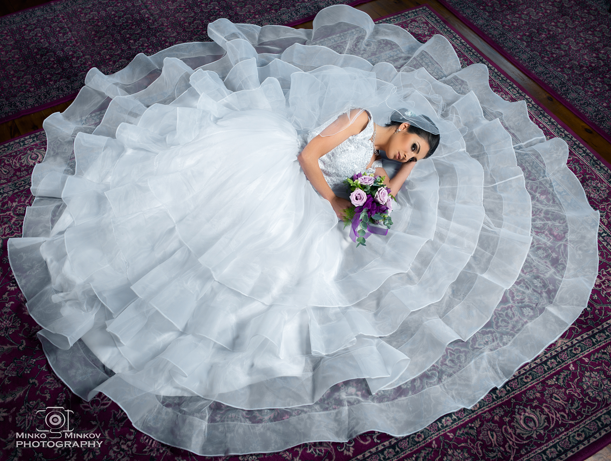 Minko Minkov Flowers Bouquets White Dress Frock Brides Women 2048x1546