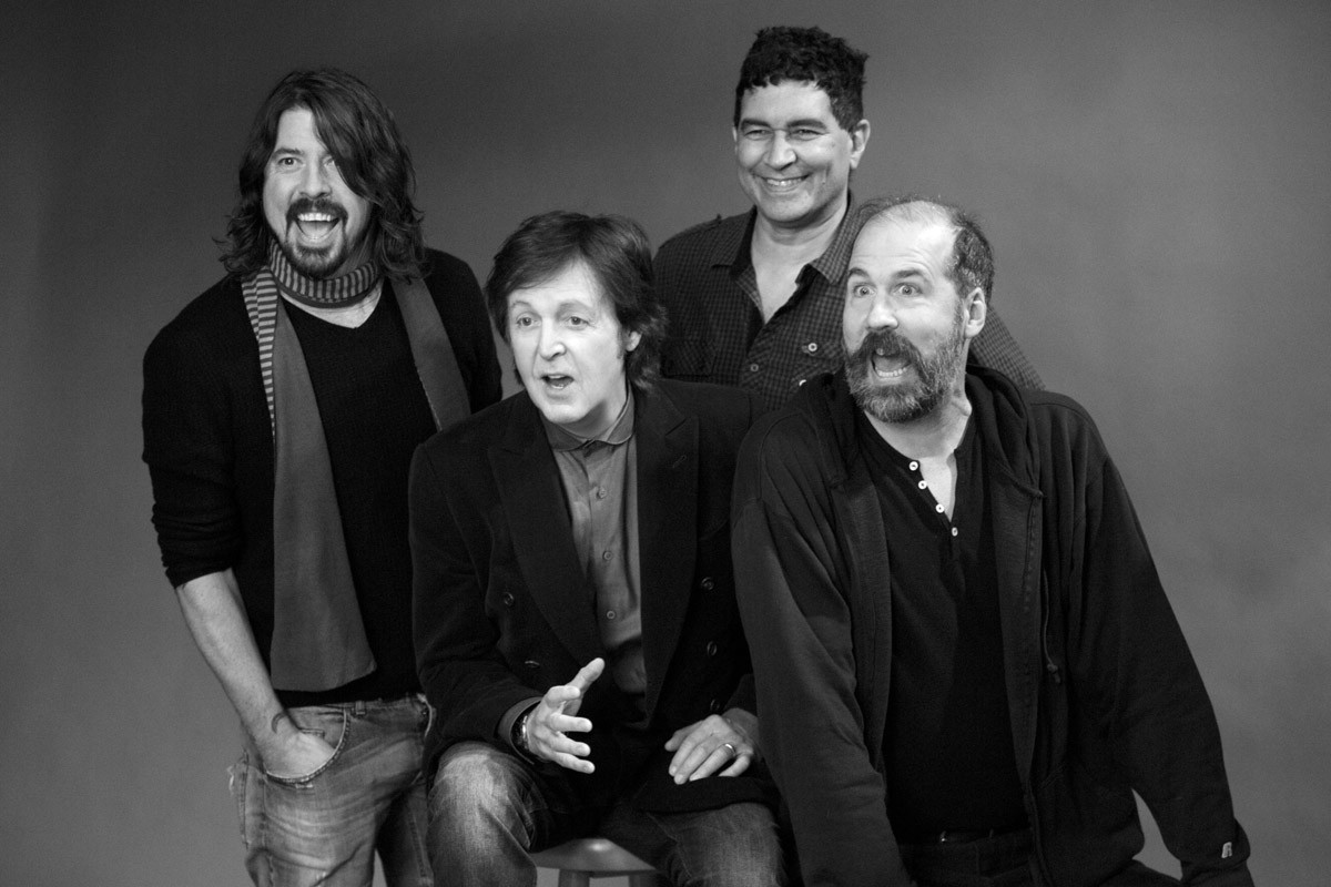 Men Musician Rock Stars Paul McCartney Dave Grohl Krist Novoselic Pat Smear Smiling The Beatles Nirv 1200x800