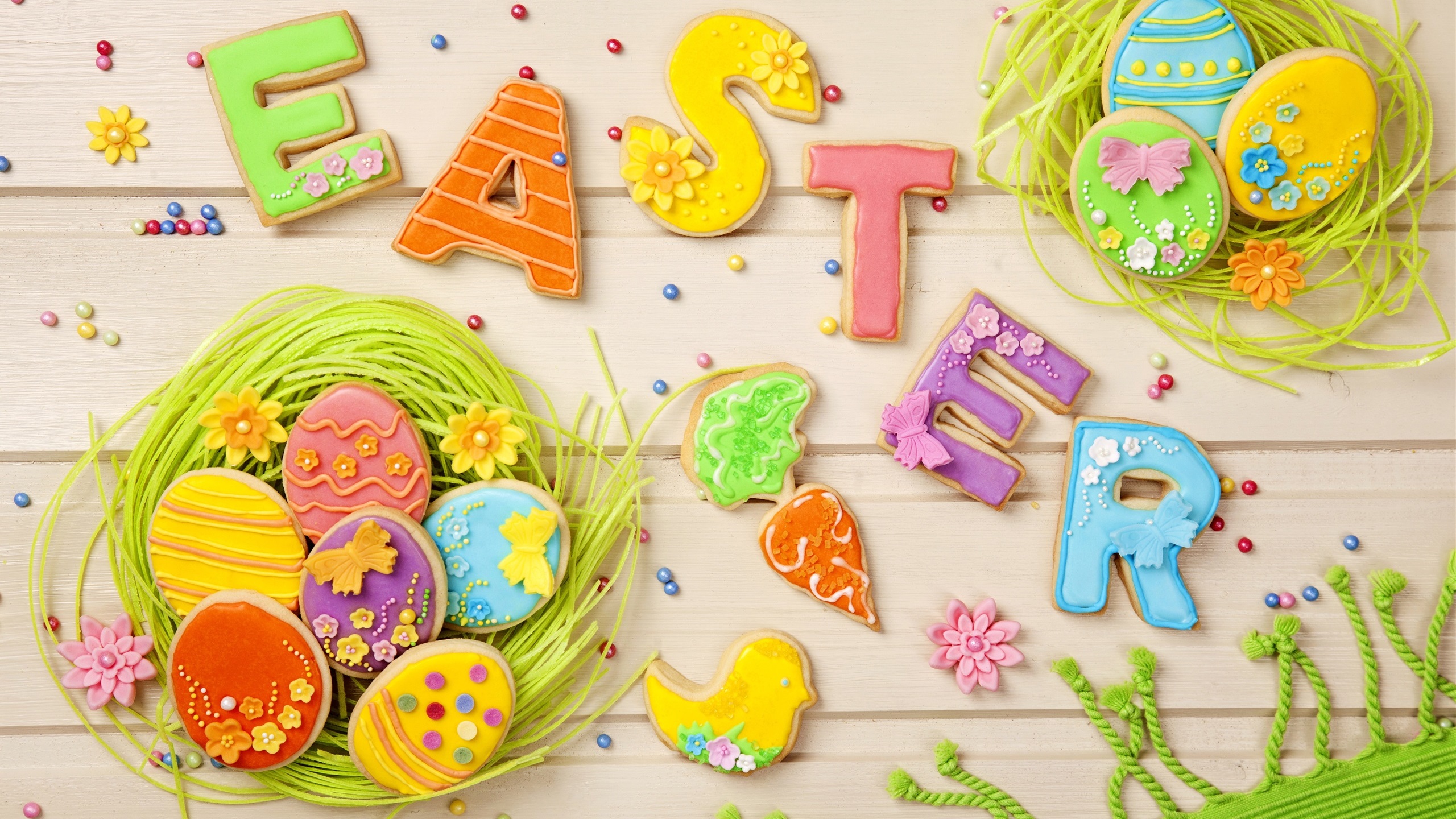 Easter Biscuit Cookies Food Colorful Holiday Green 2560x1440