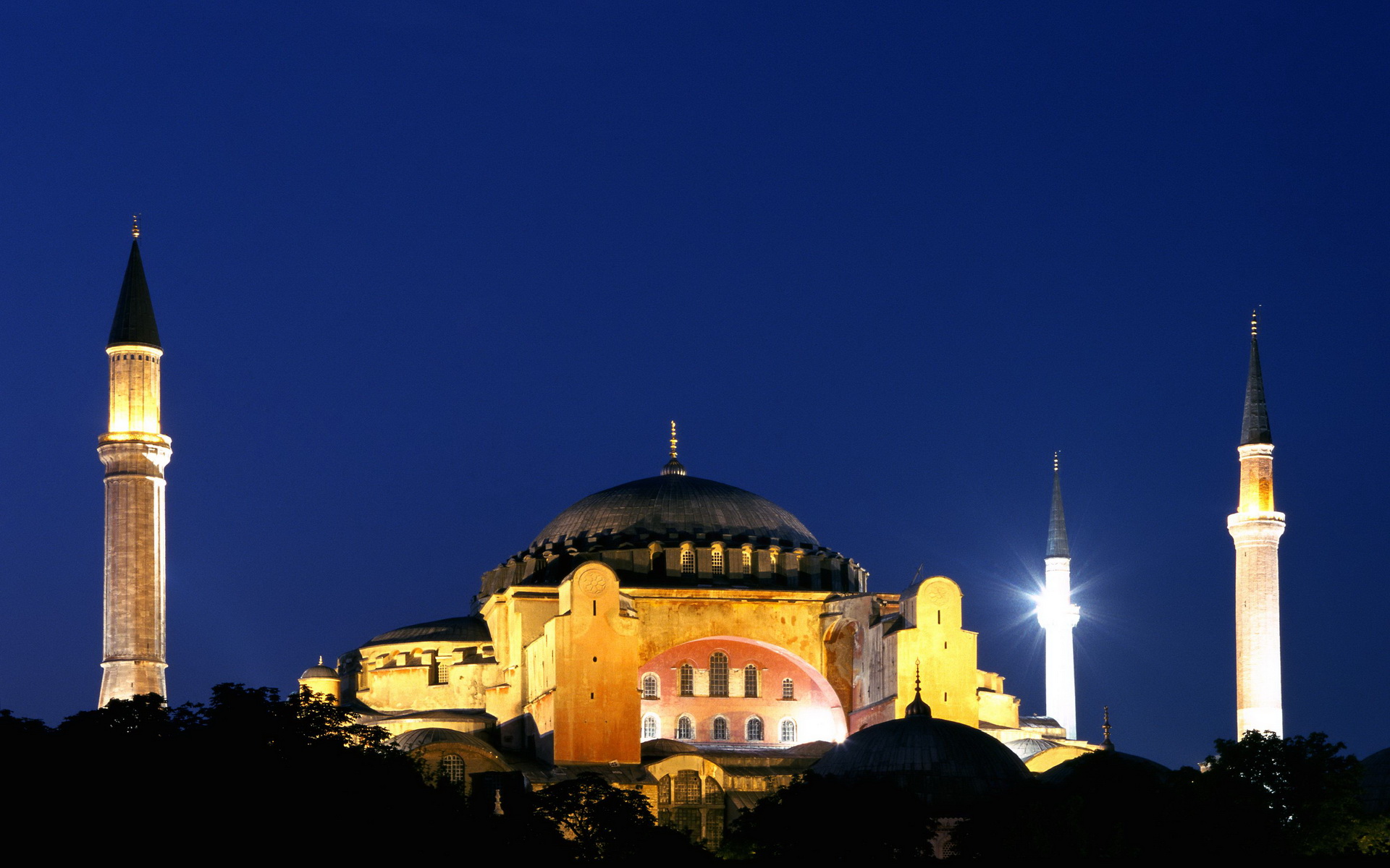 Religious Sultan Ahmed Mosque 1920x1200