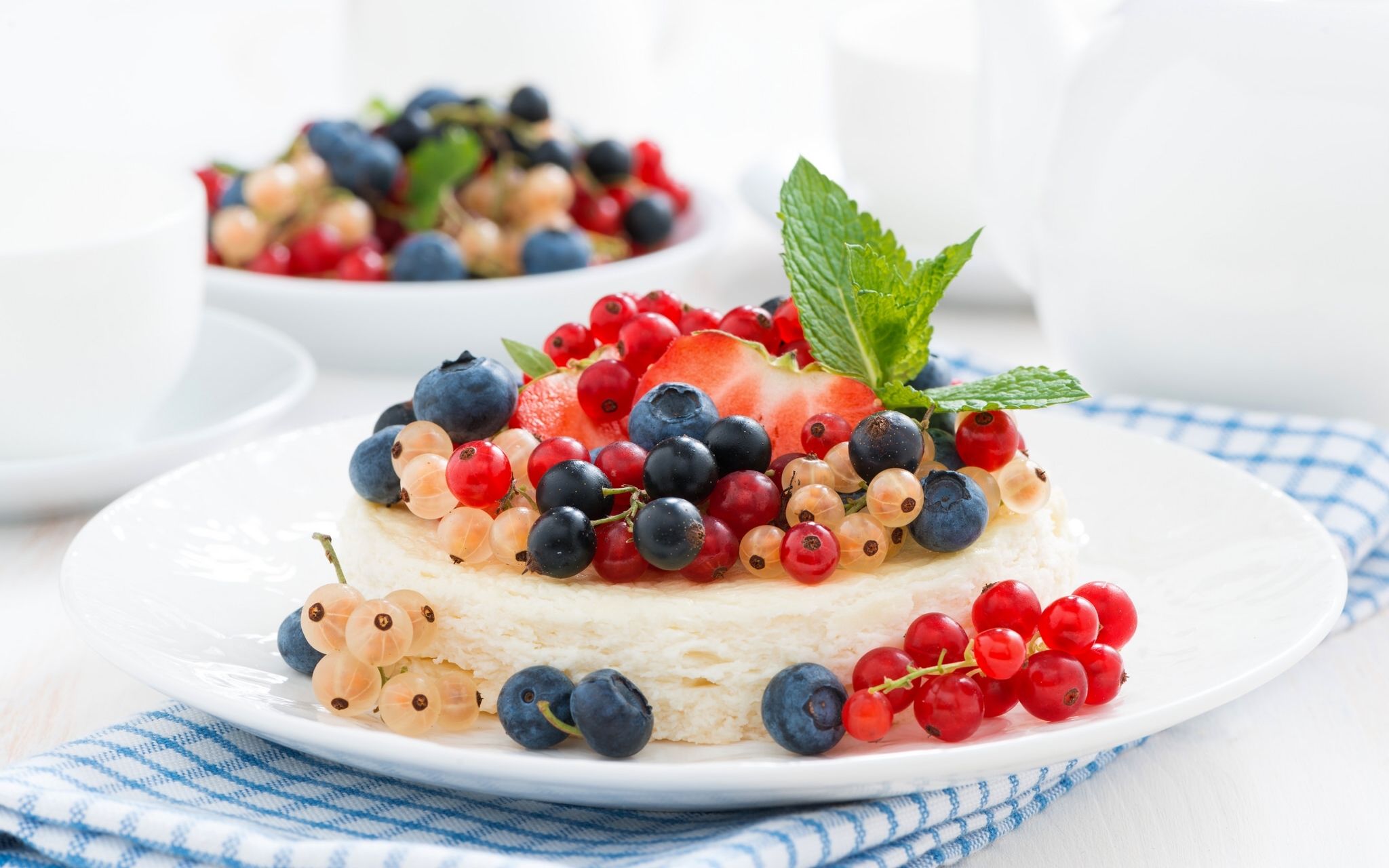 Cake Dessert Berry Blueberry Currants Cheesecake 2048x1280