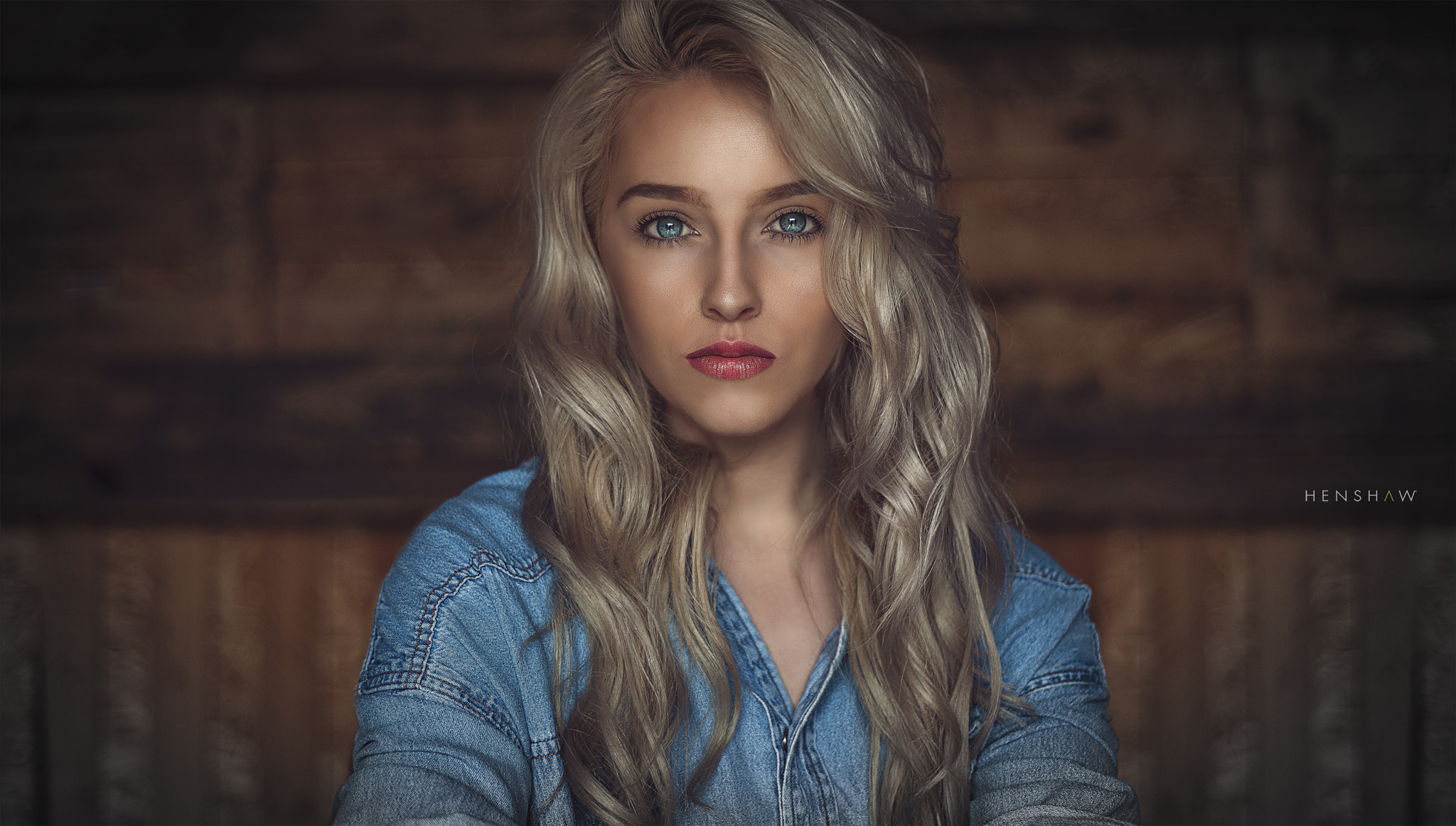 Women Blonde Face Long Hair Red Lipstick Jean Shirt Tanned Portrait Bokeh 2048x1161