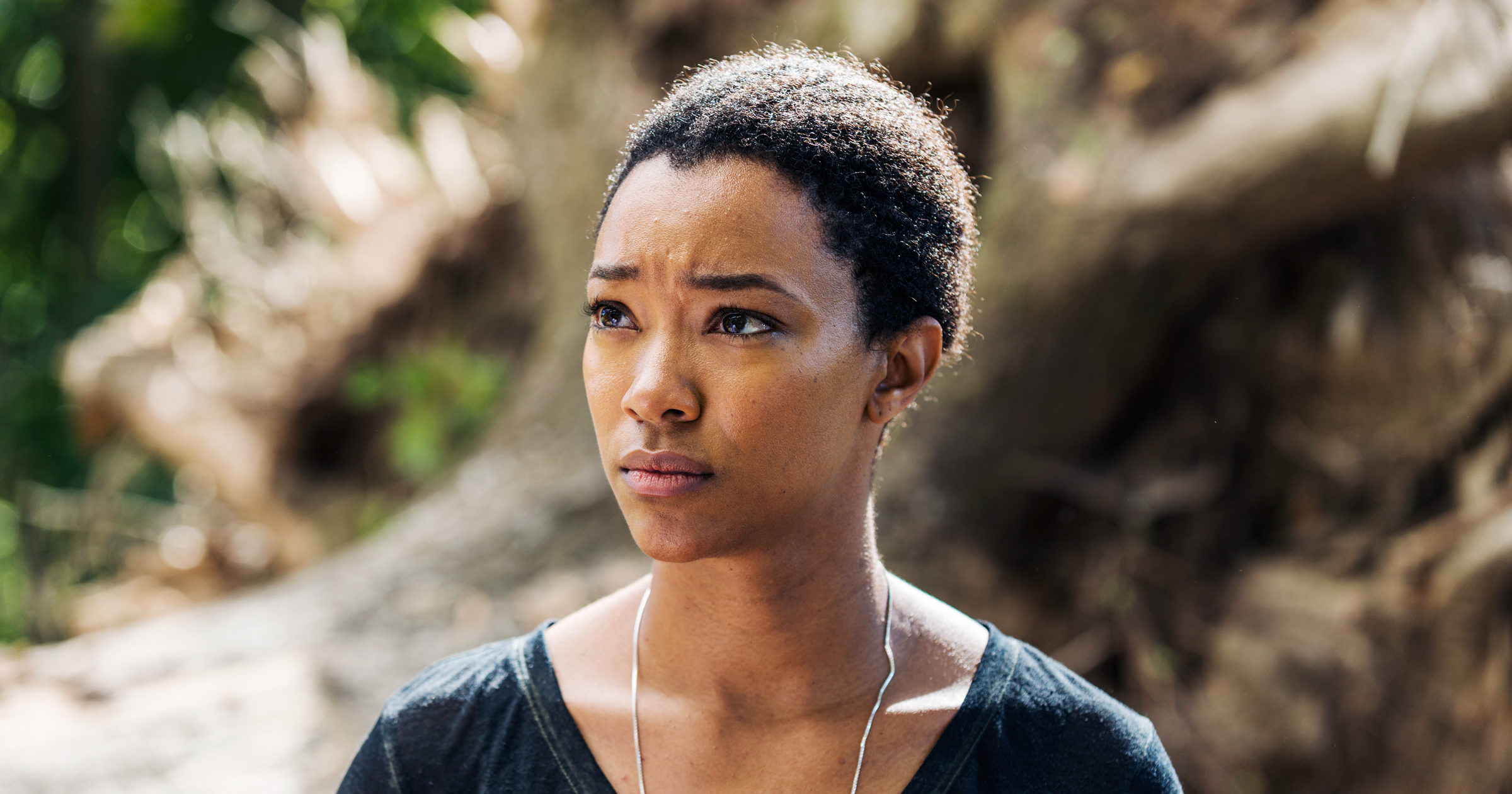 Sasha Williams Sonequa Martin Green 2400x1261