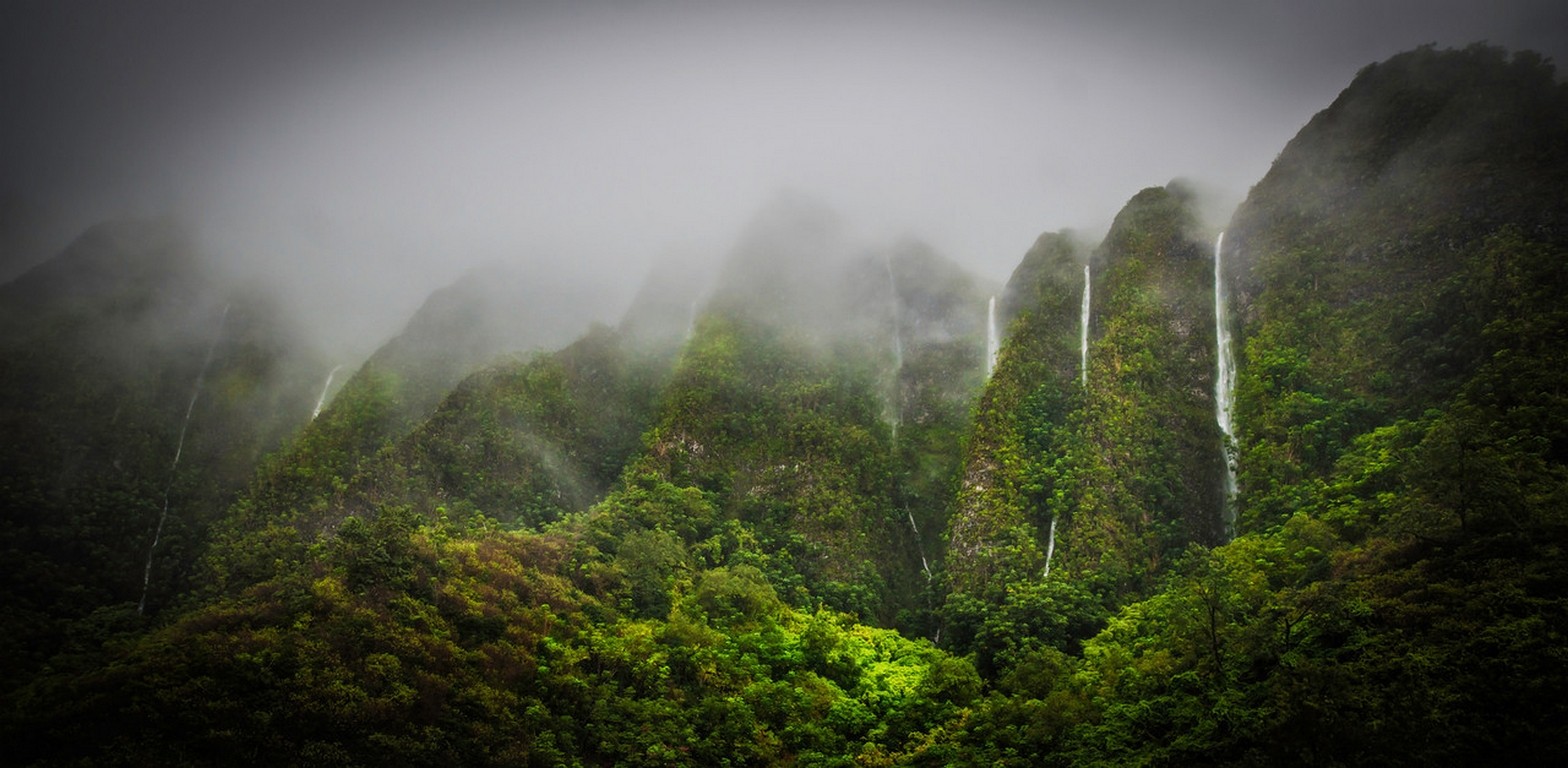 Nature Landscape Oahu Hawaii Tropical Forest Mist Waterfall Mountains 1568x768