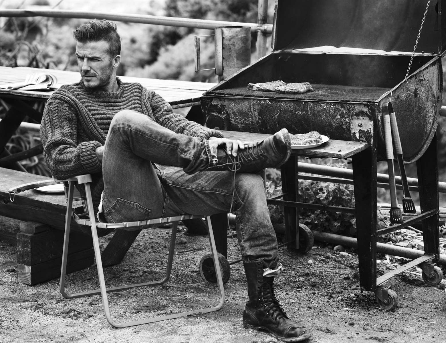 David Beckham Football Player Model Men Jeans Looking Into The Distance Monochrome Celebrity 1559x1200