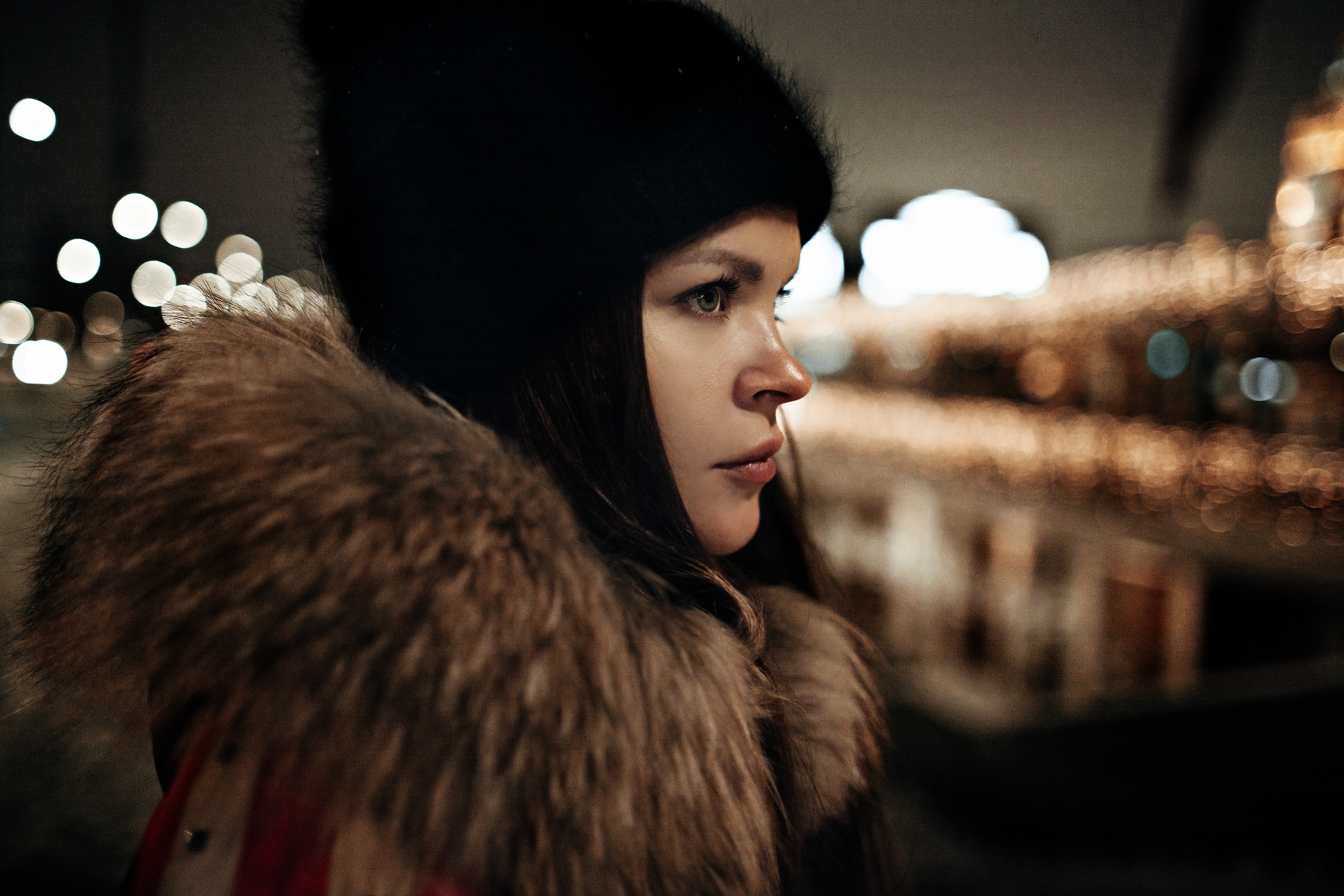 Women Model Brunette Long Hair Looking Away Profile Portrait Outdoors Woolly Hat Jacket Bokeh Lights 2560x1707