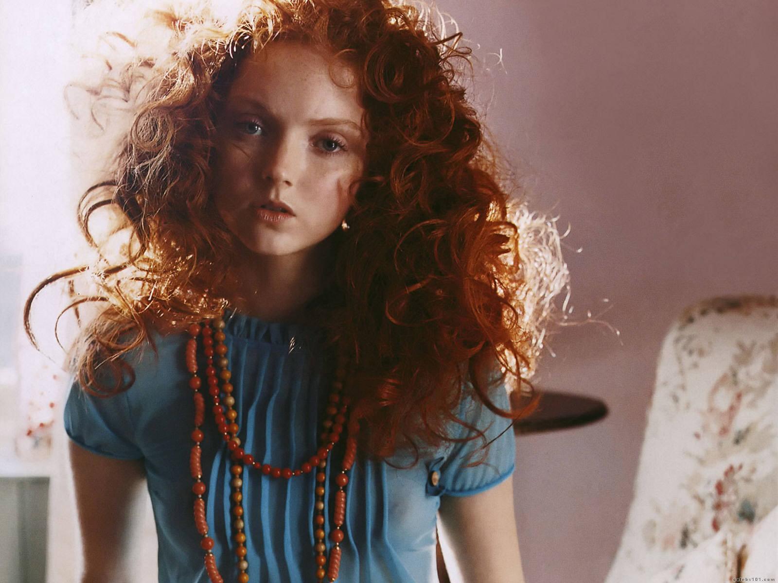 Lily Cole 1600x1200