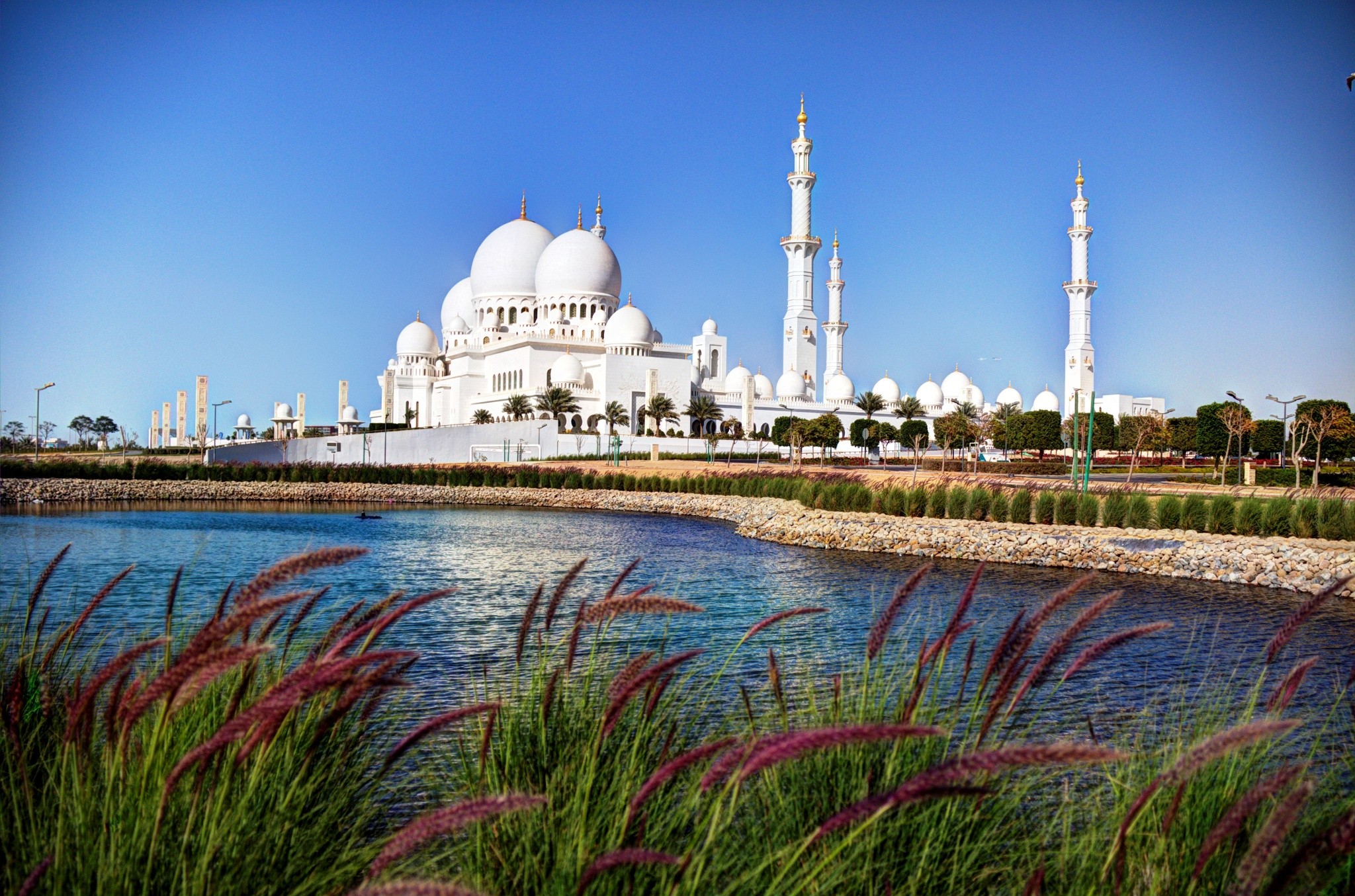 Mosque Islamic Architecture Abu Dhabi Palm Trees Palace 2048x1355