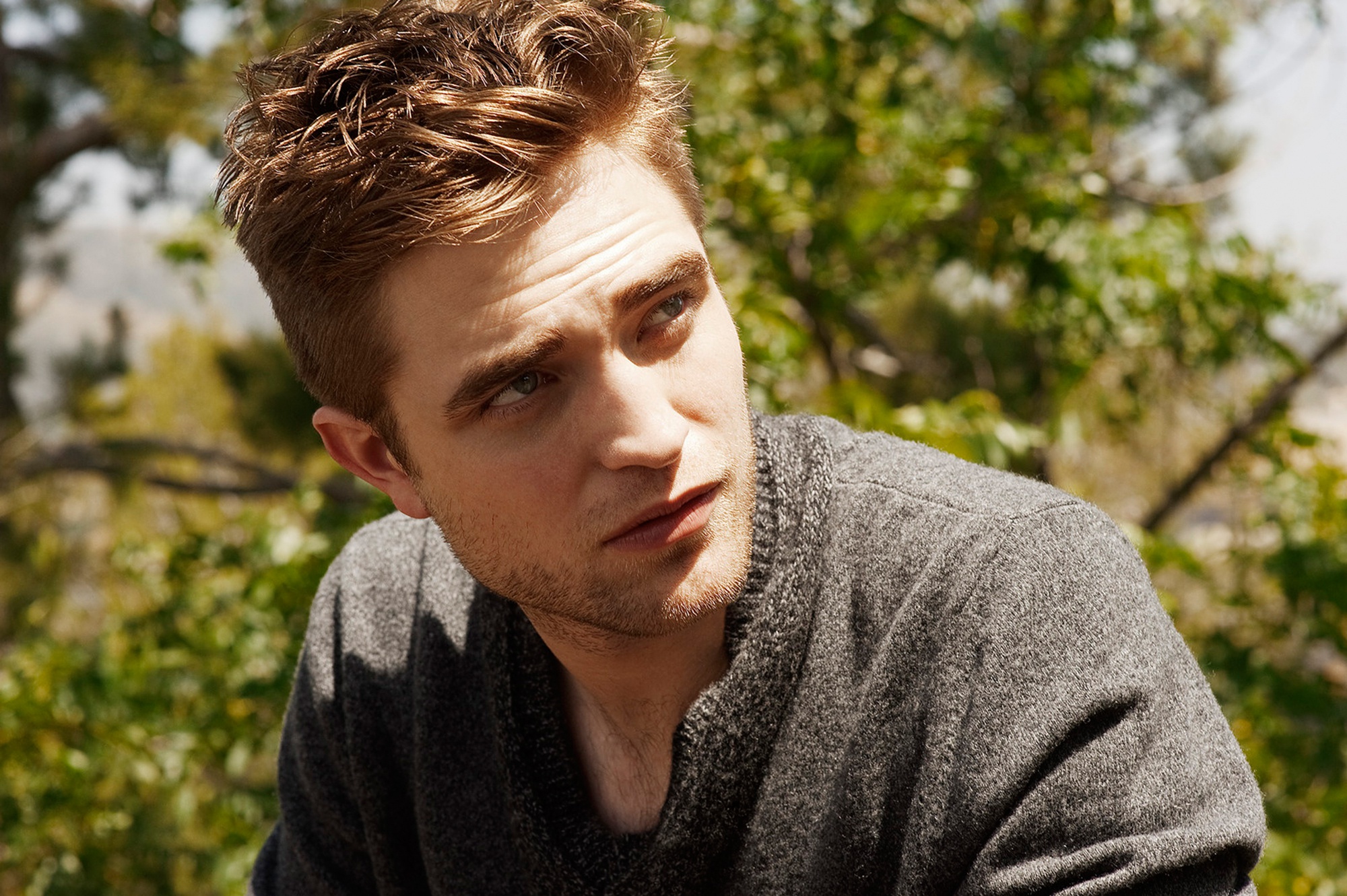 Robert Pattinson Actor English Face 2000x1331