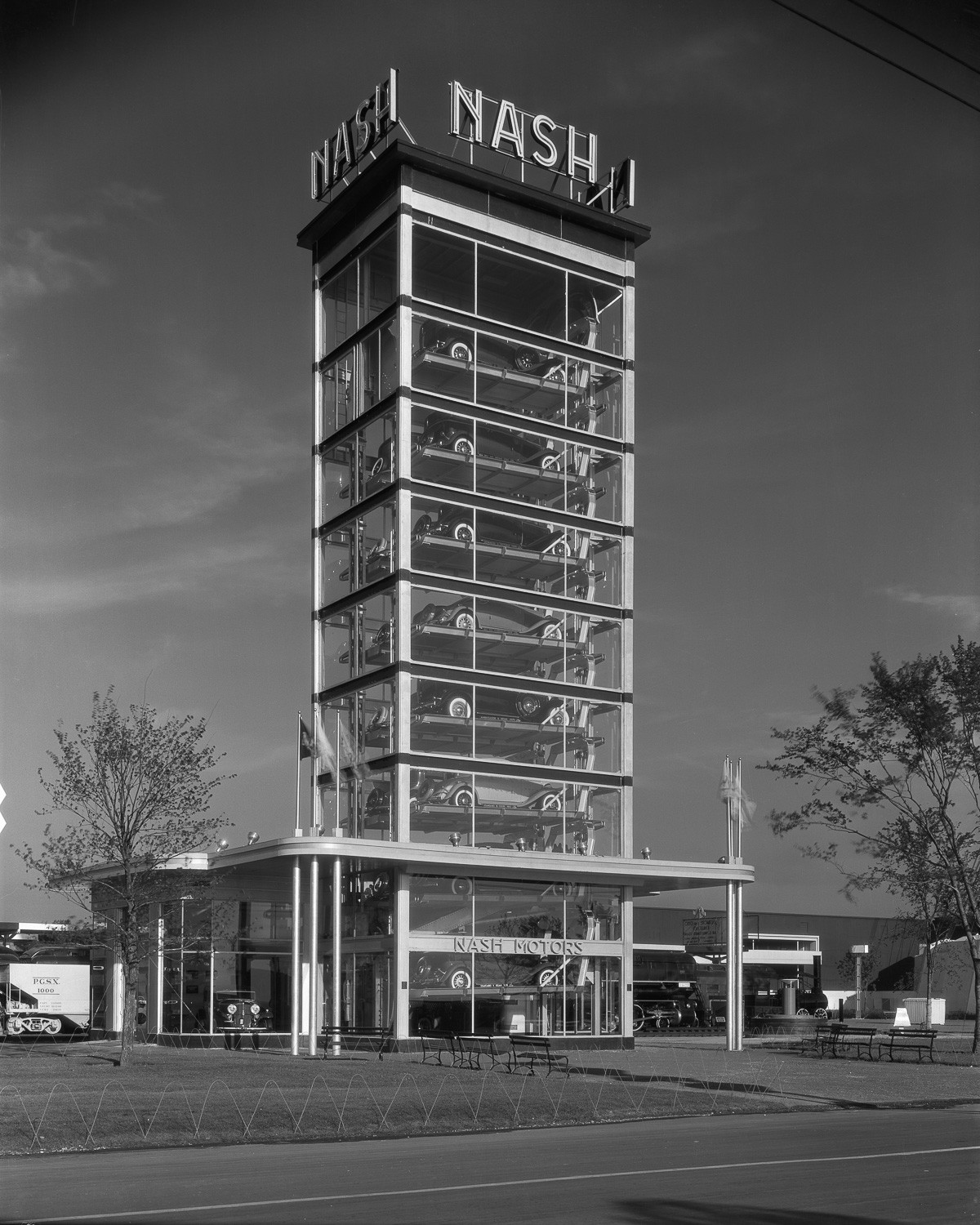Photography Monochrome Vintage Elevator Car Classic Car Parking Building USA Urban Technology Chicag 1200x1500