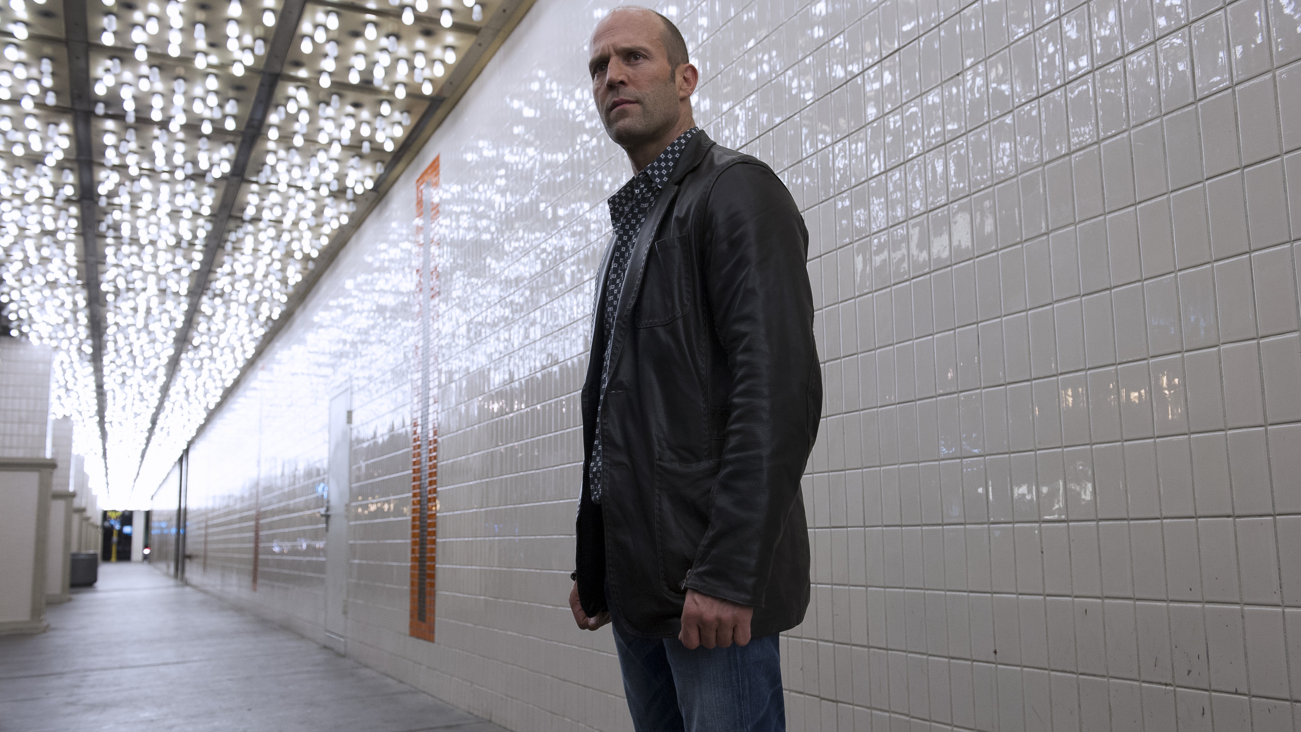 Jason Statham 4256x2394