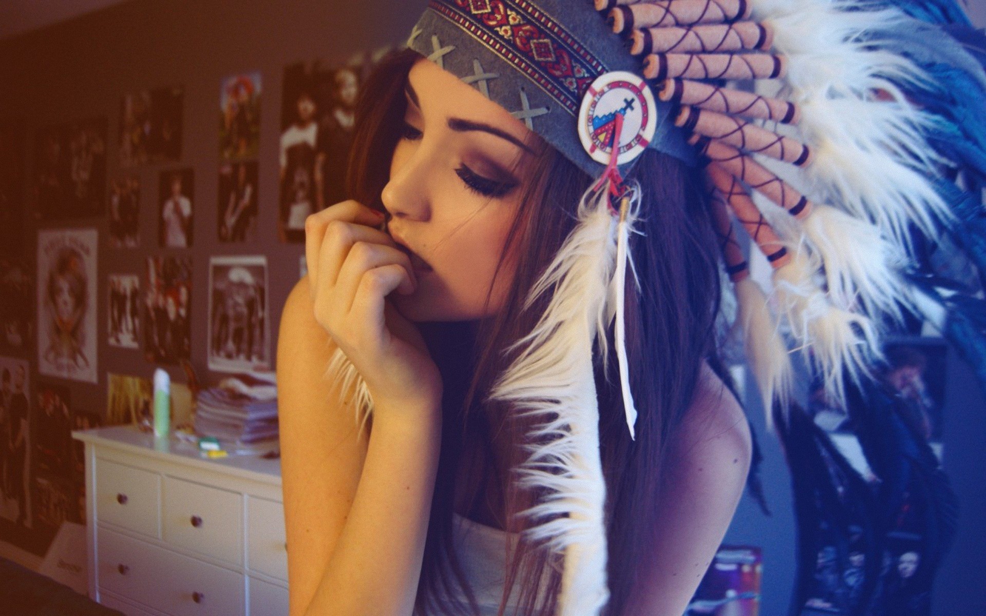 Brunette Women Melanie Iglesias Headdress Feathers Closed Eyes Model Face 1920x1200