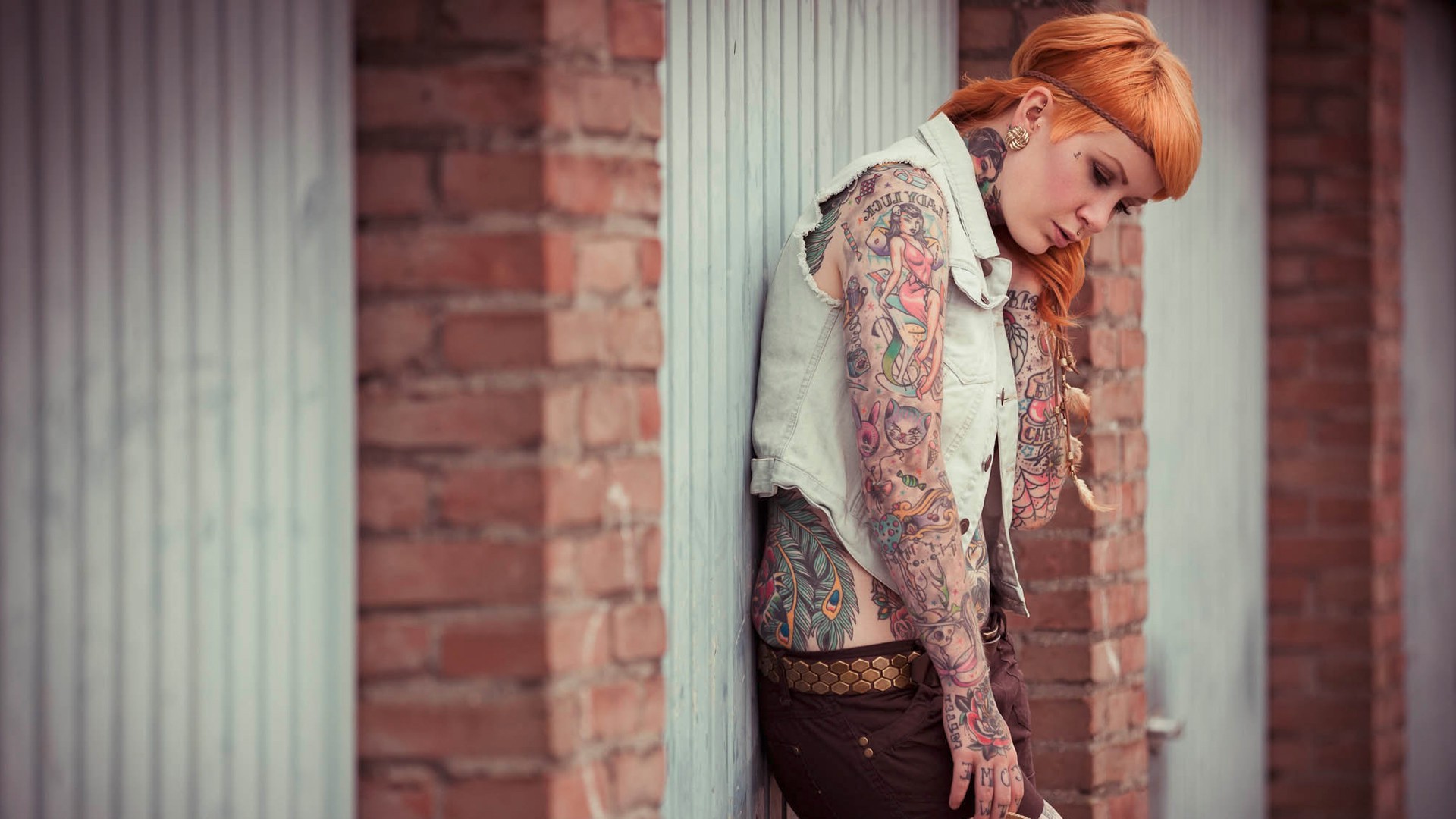 Women Long Hair Model Tattoo Redhead Headband Jeans Piercing Garages Women Outdoors 1920x1080