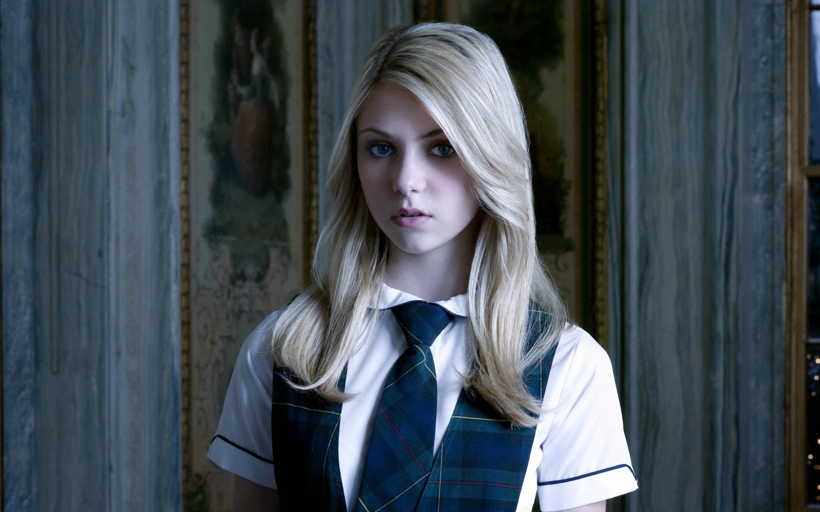 Taylor Momsen Women Blonde Gossip Girl Jenny Humphrey Actress Tie School Uniform 1680x1050