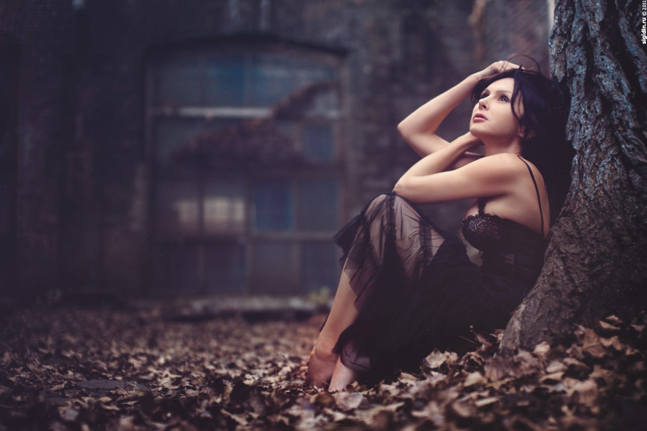 Model Black Outfits Black Dress Looking Into The Distance Women 1280x853