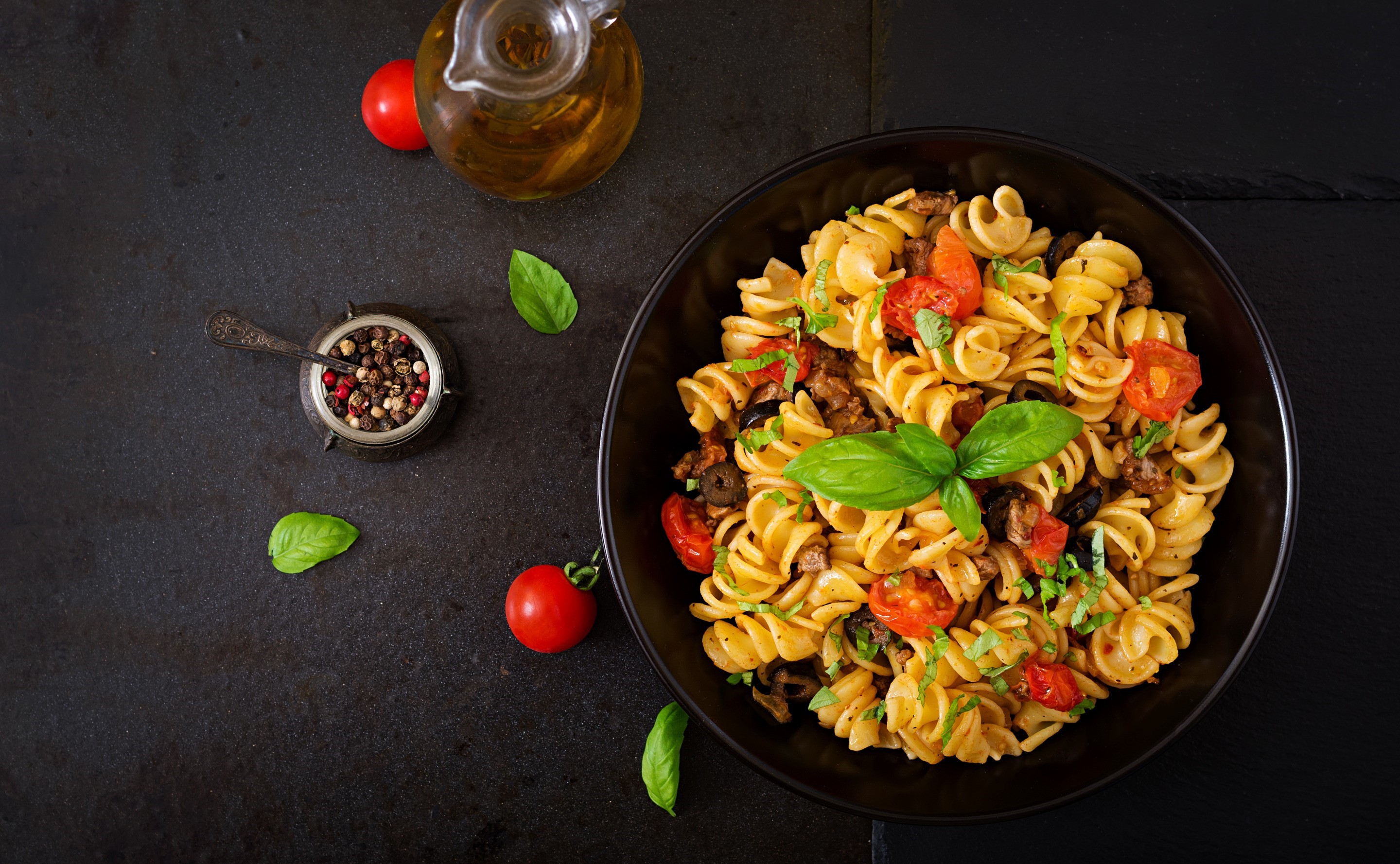 Food Pasta Basil Olives Pepper Tomatoes 2880x1778