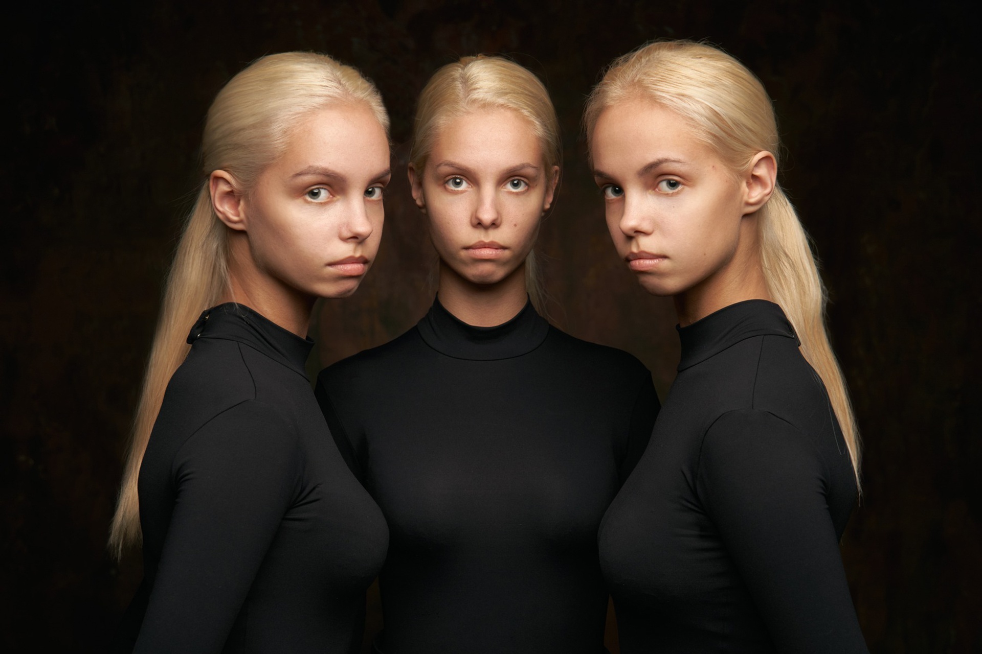 Triplets Blonde Women Portrait Model Sisters Frontal View 1920x1280