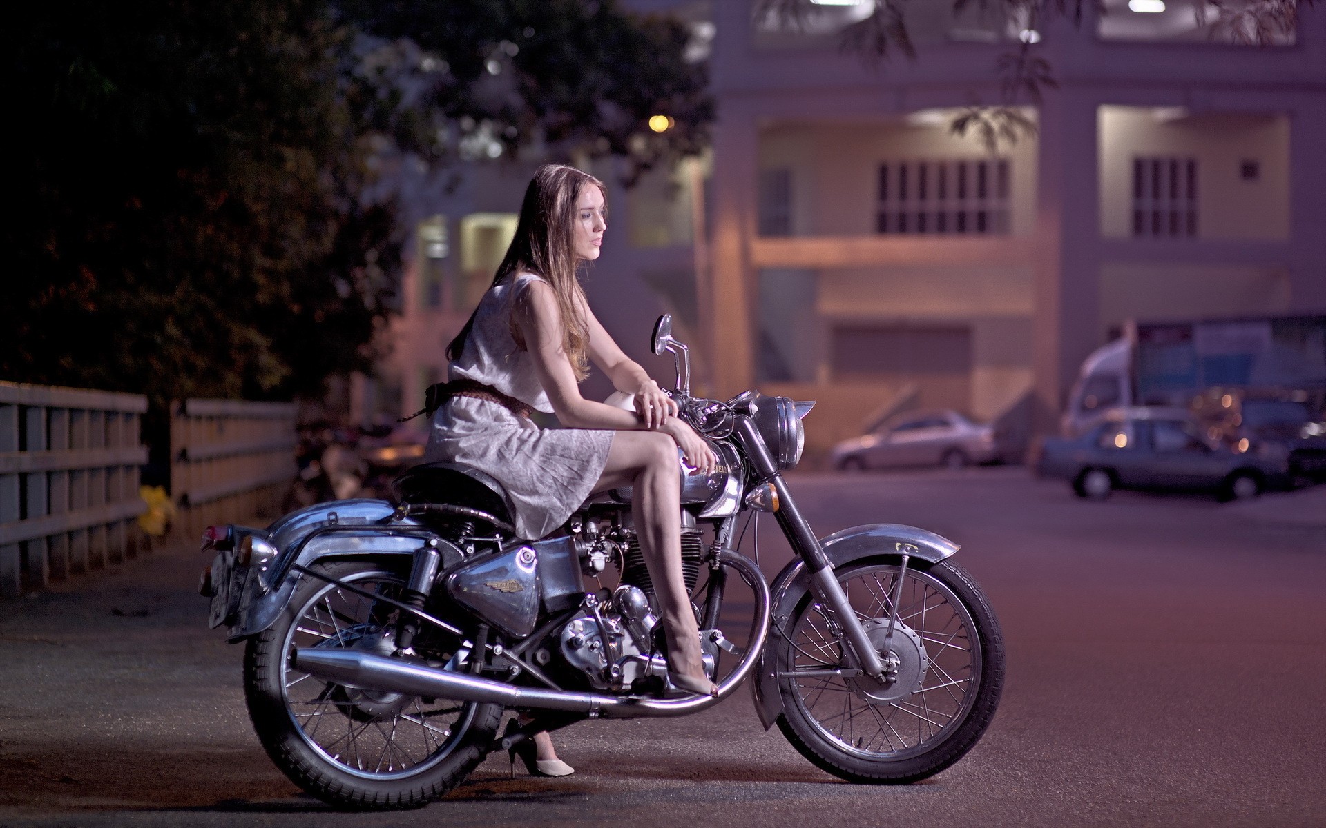 Vehicle Model Women Motorcycle Lee Enfield 1920x1200