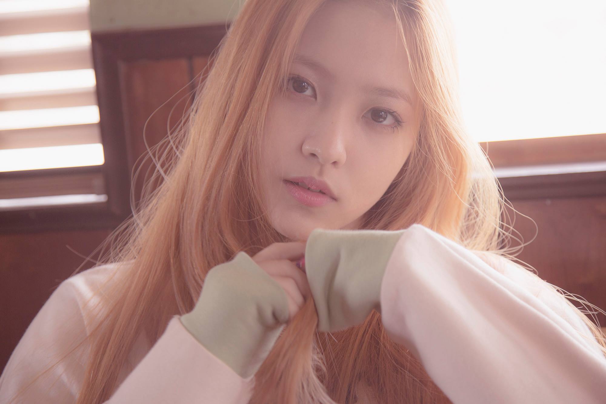 K Pop RedVelvet Women Yeri RedVelvet Korean Singer Redhead 2000x1333