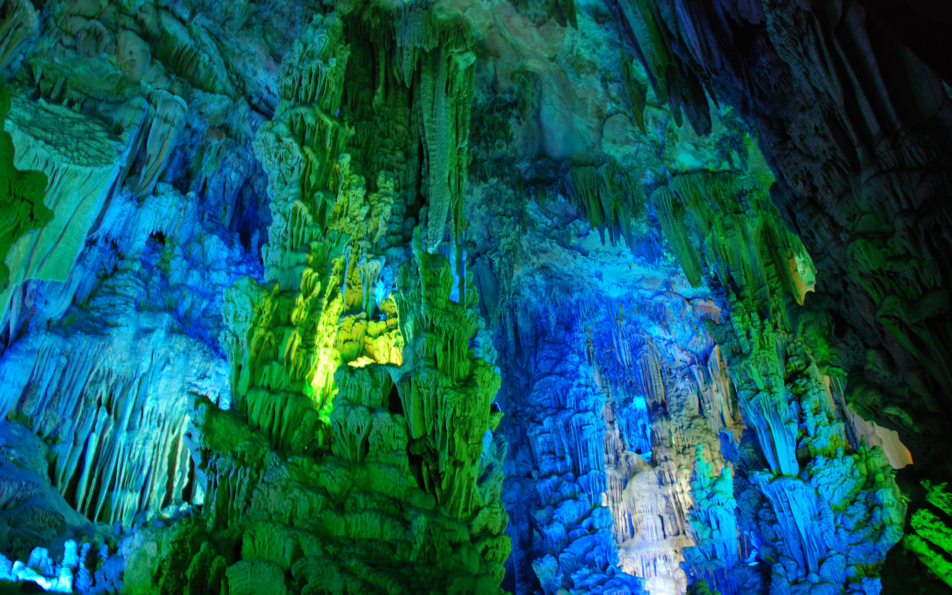 Earth Reed Flute Cave 1920x1200