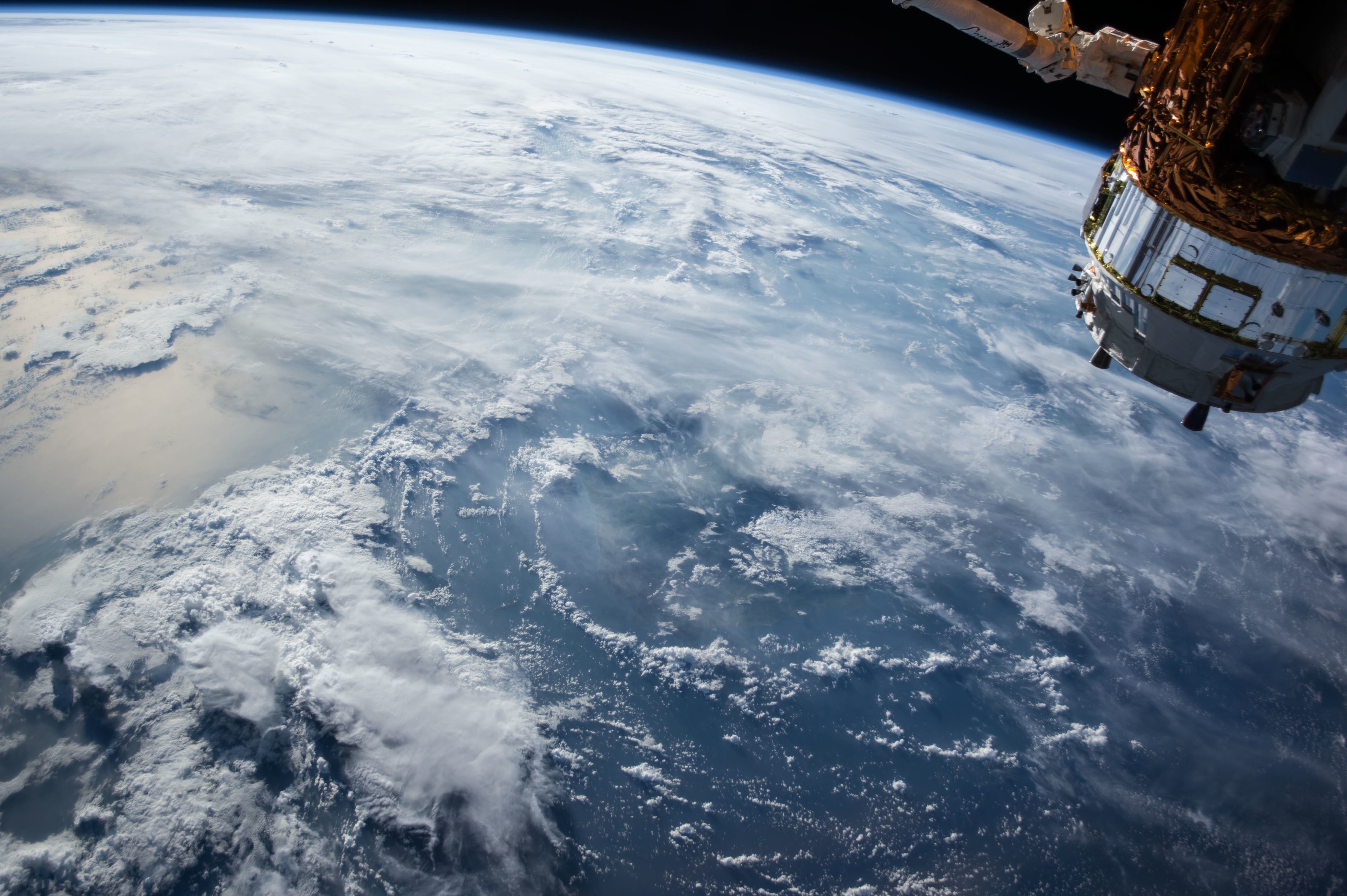 Nature NASA Earth Clouds Space ISS Earth NASA Space Clouds 4928x3280