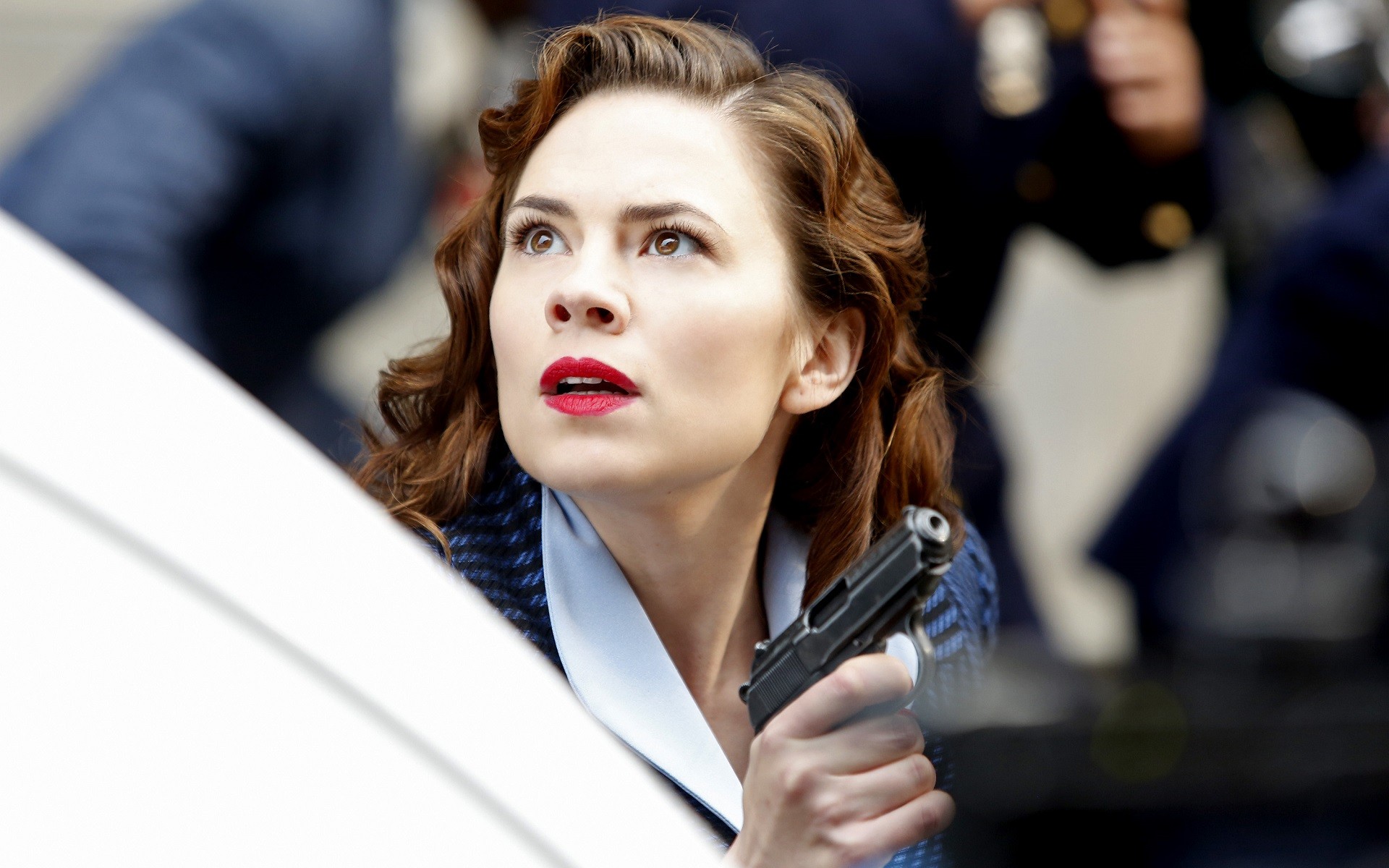 Peggy Carter Hayley Atwell Women Actress Red Lipstick Gun Pistol Weapon Face Movies Captain America  1920x1200
