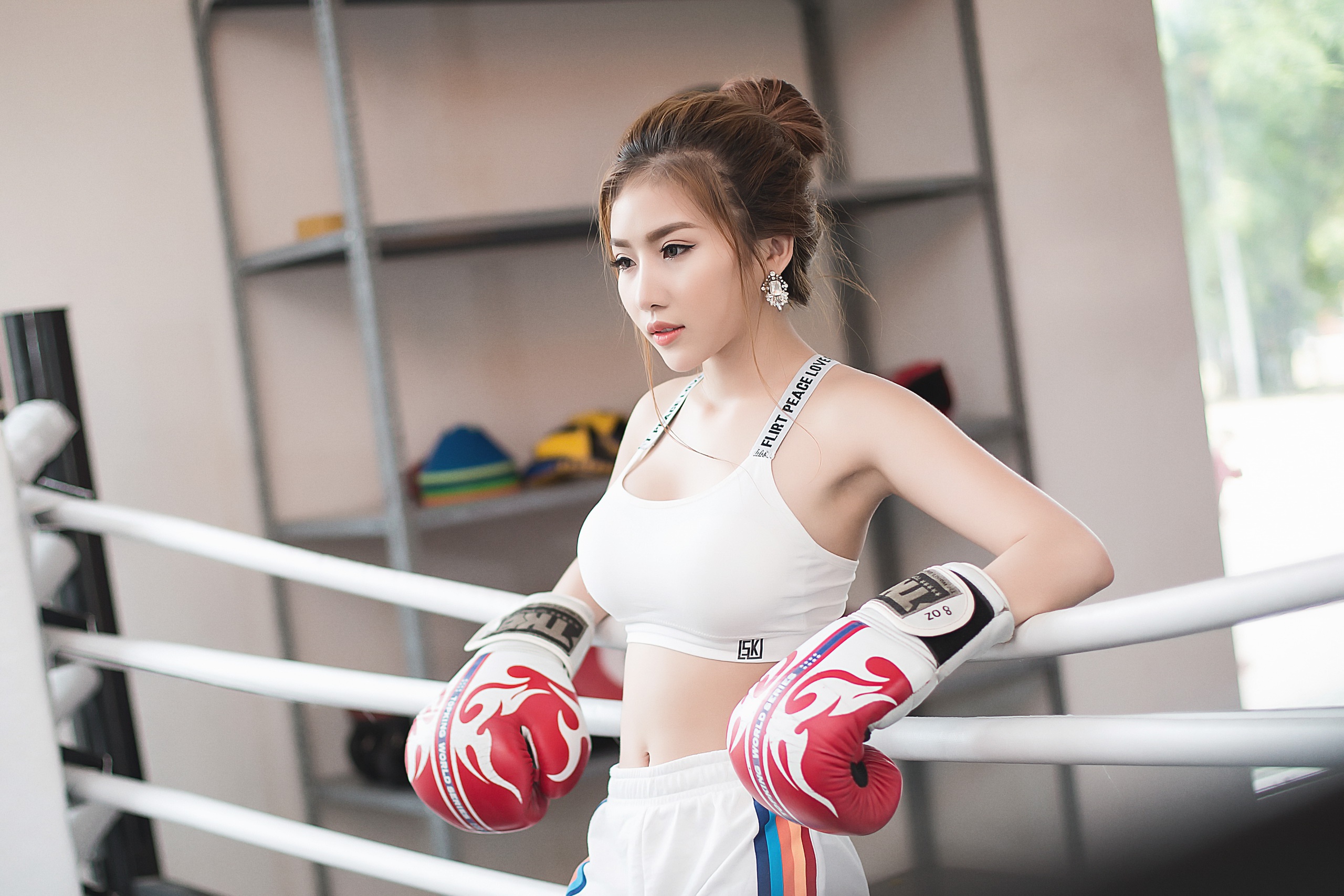 Asian Boxing Gloves Women Model 2560x1707