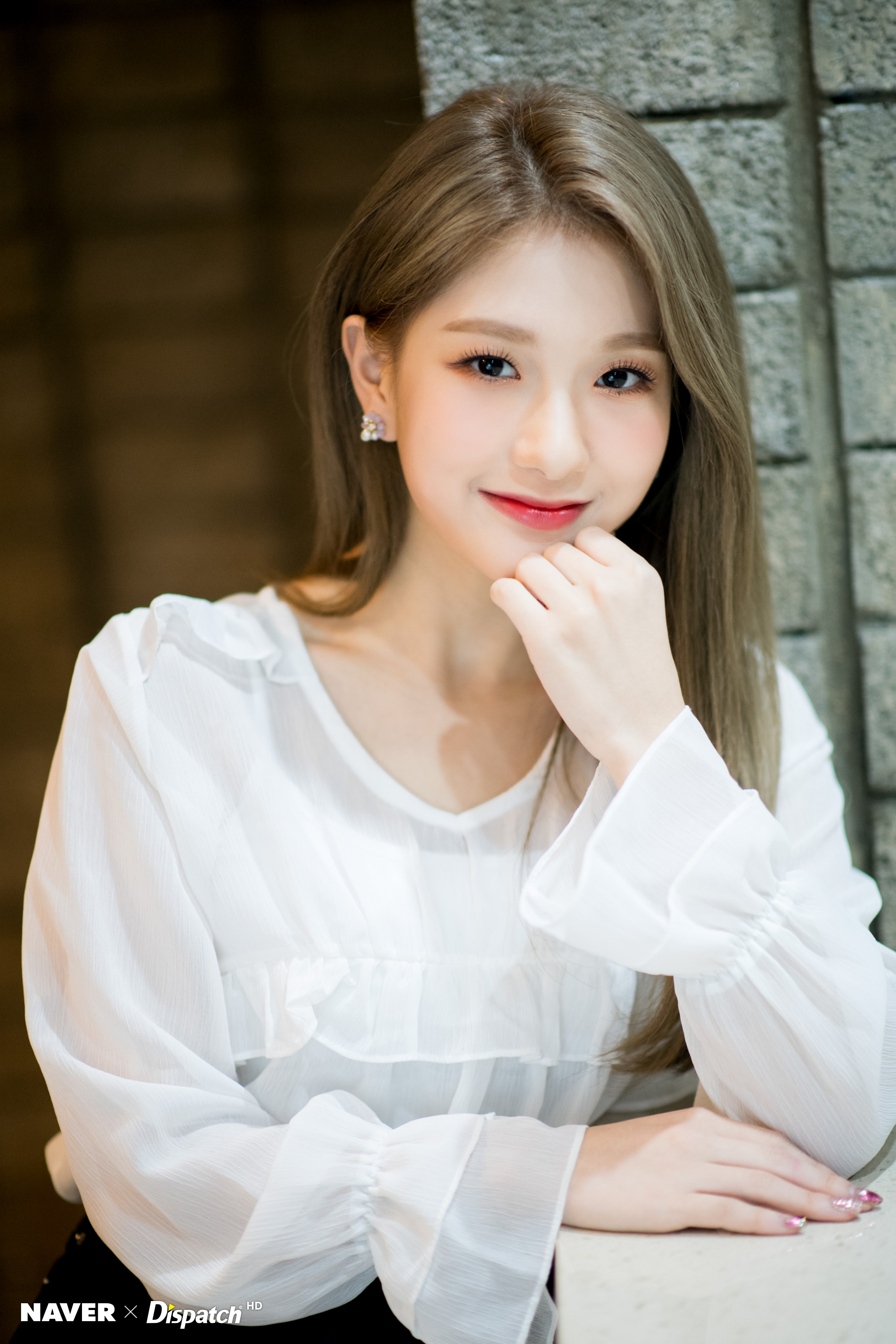 Fromis 9 K Pop Asian Women Brunette White Blouse Smiling Long Hair Portrait Display Black Eyes 2000x3000