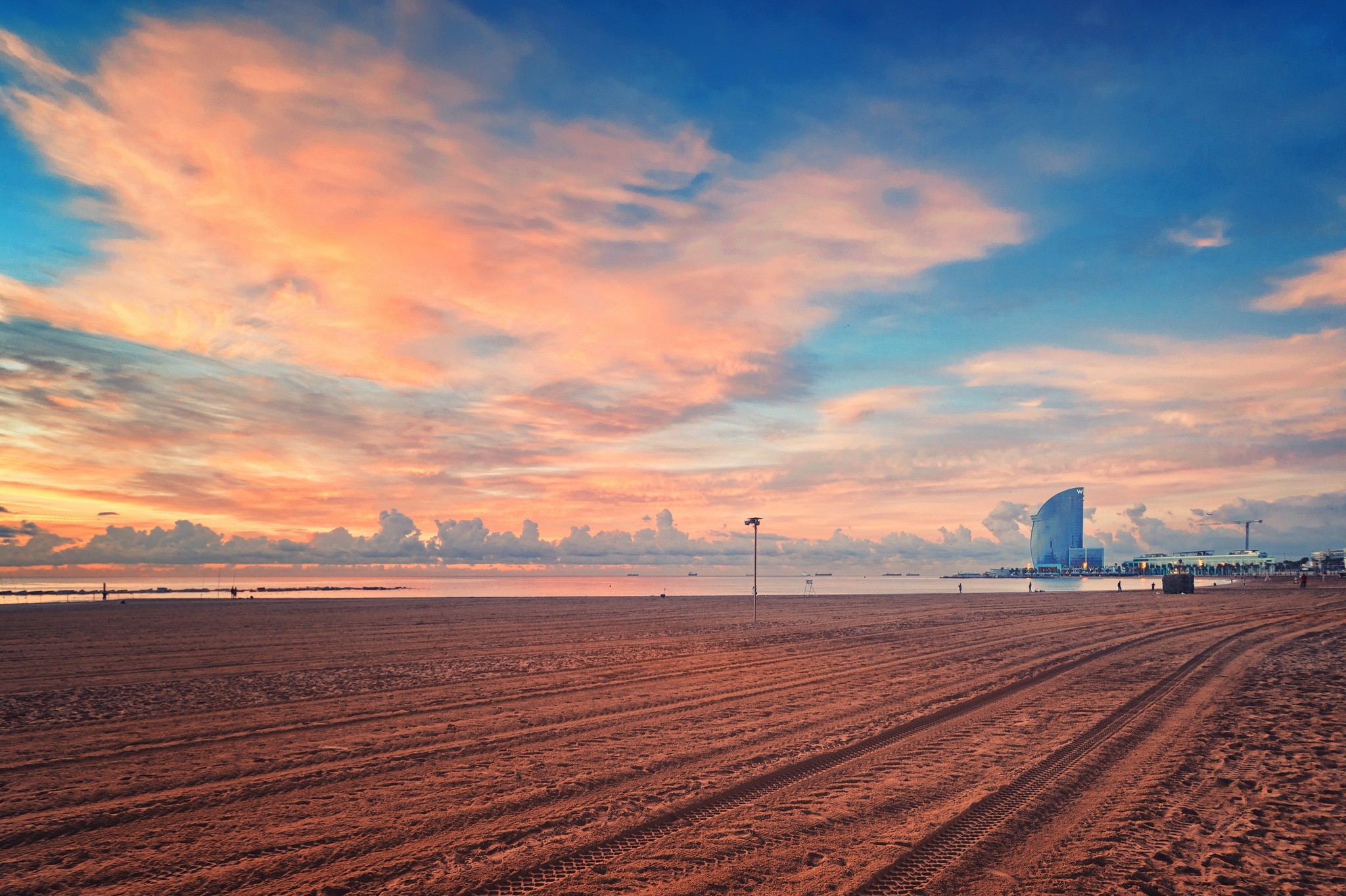 Landscape Field Barcelona 2048x1364