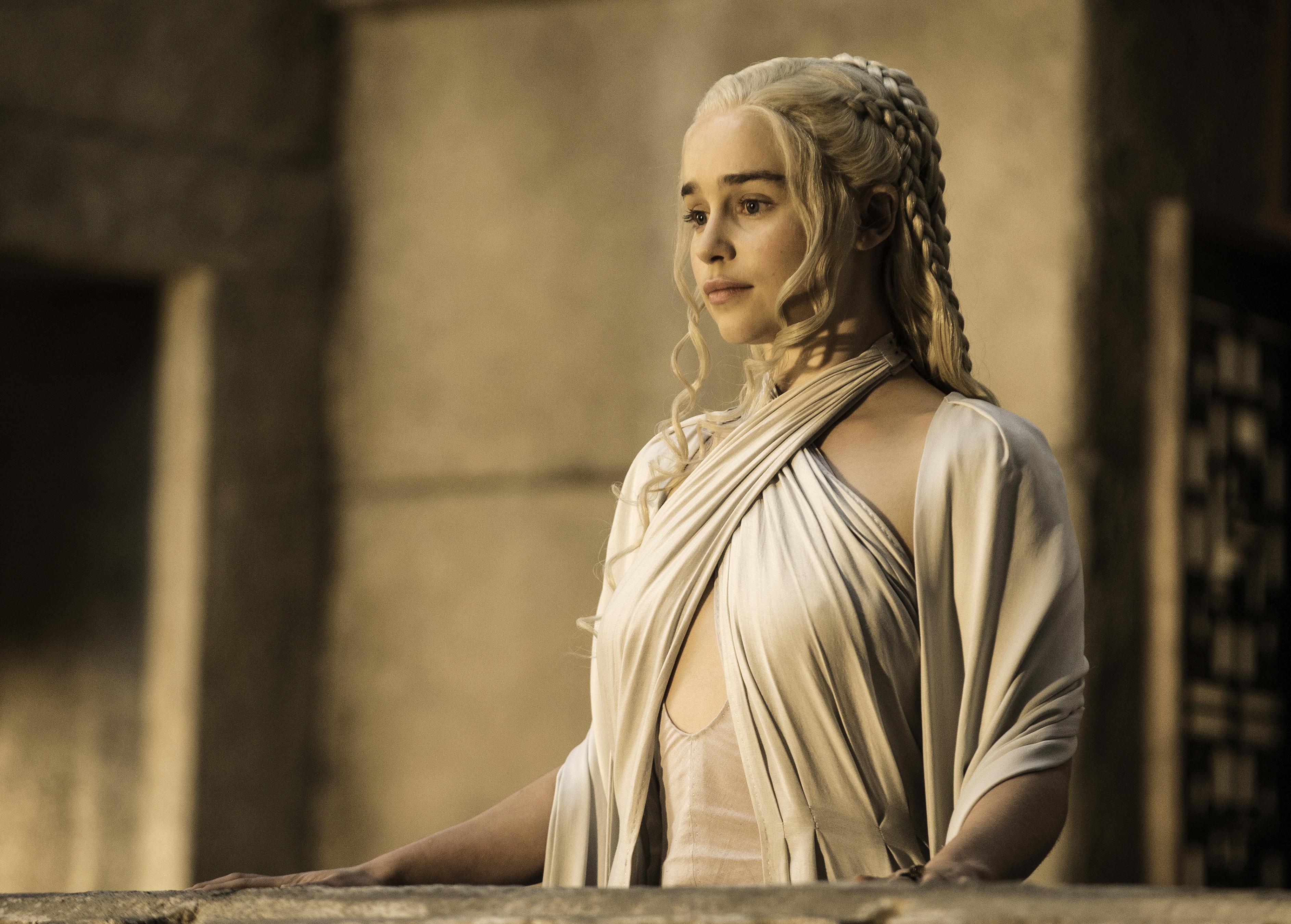 Emilia Clarke Daenerys Targaryen Game Of Thrones HBO Women Wigs Actress Blonde 3771x2700