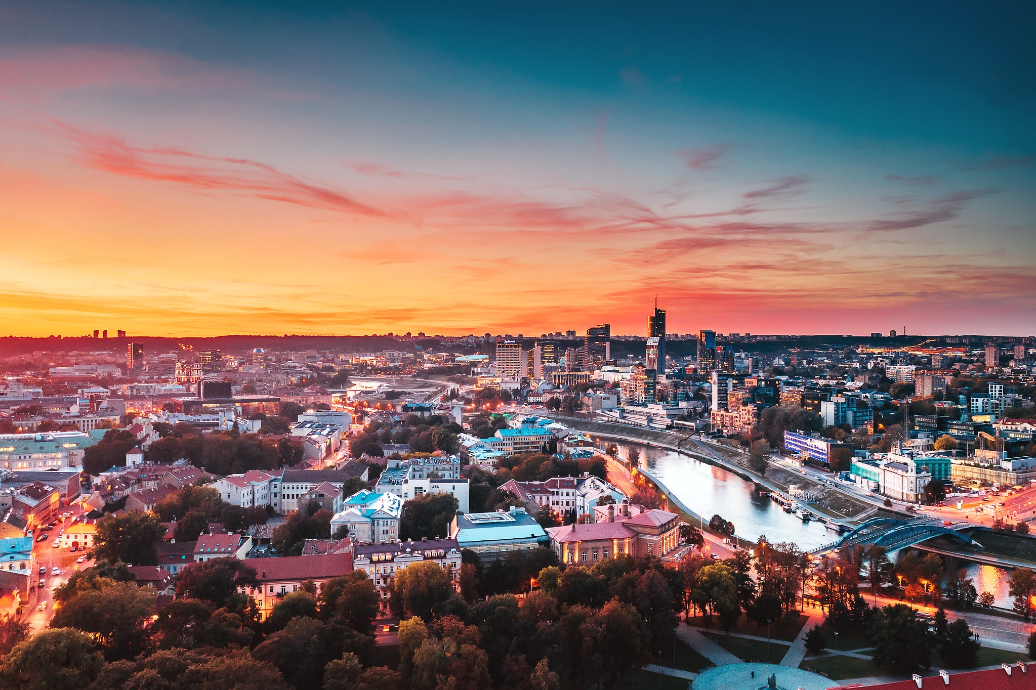 City Cityscape Sky Vilnius 2047x1364