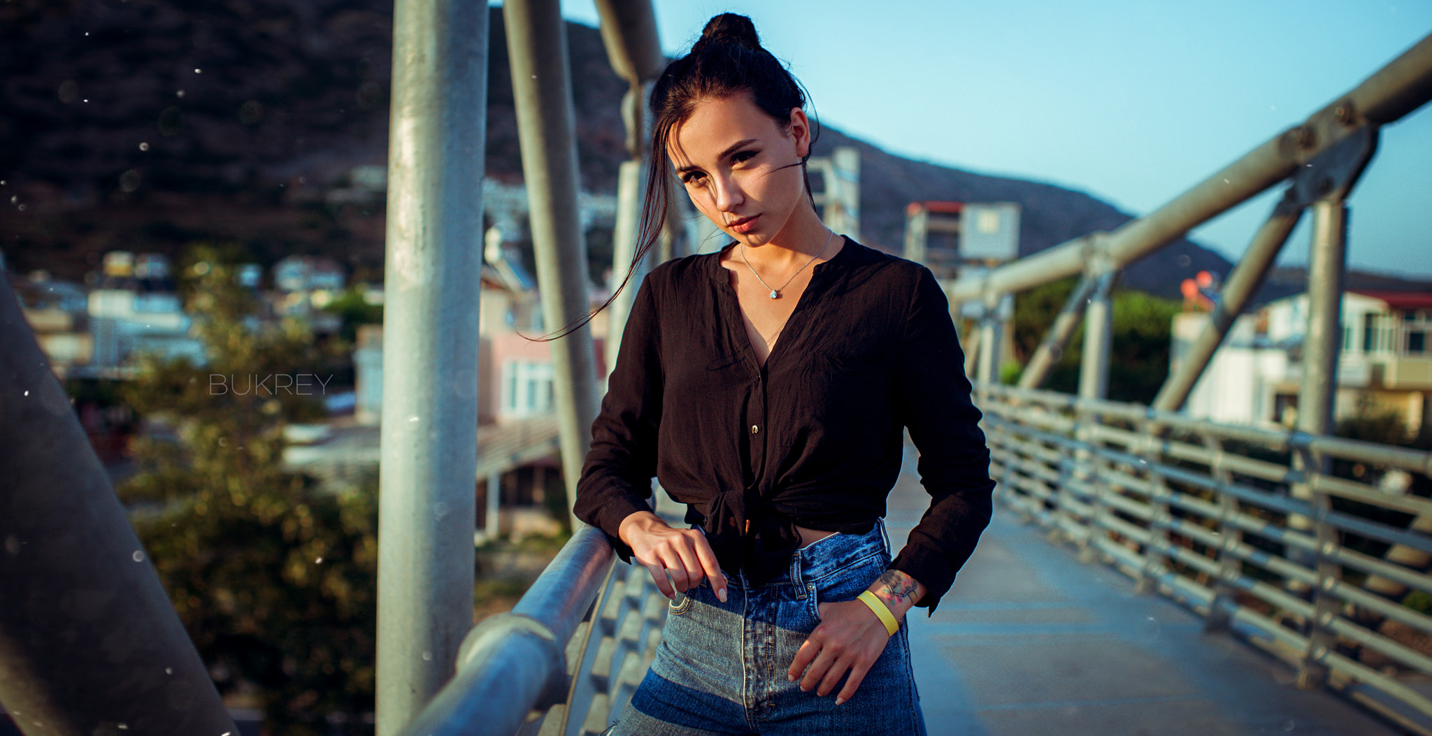 Women Tattoo Jeans Hairbun Women Outdoors Bridge Necklace Kirill Bukrey Aleksa Tereschuk 2048x1053