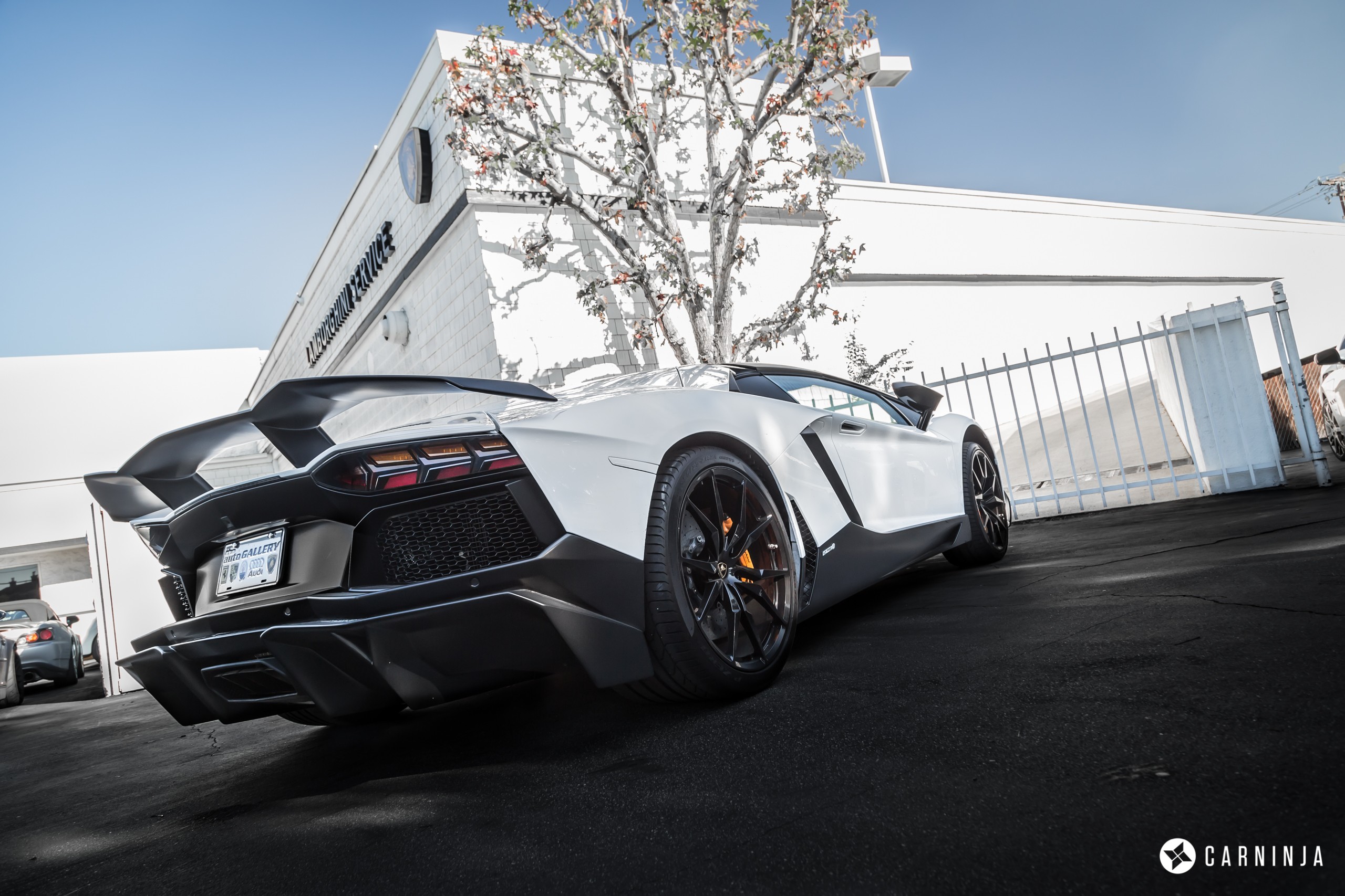 Carninja Low Lamborghini Aventador Lamborghini Huracan LP610 4 Vossen Car Interior 2560x1707