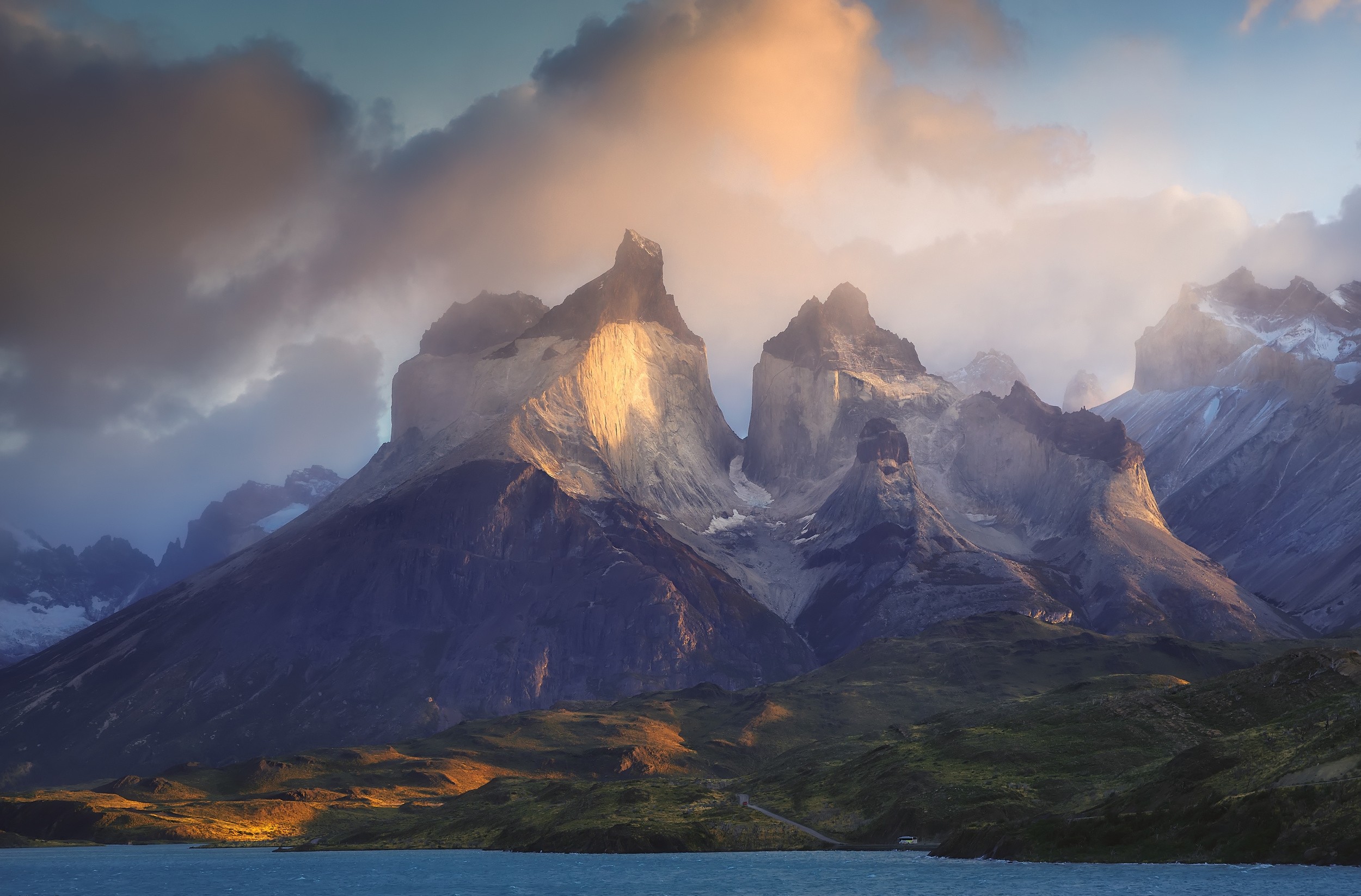 Photography Landscape Nature Morning Sunlight Mountains Clouds Lake Road Buses Torres Del Paine Pata 2500x1646