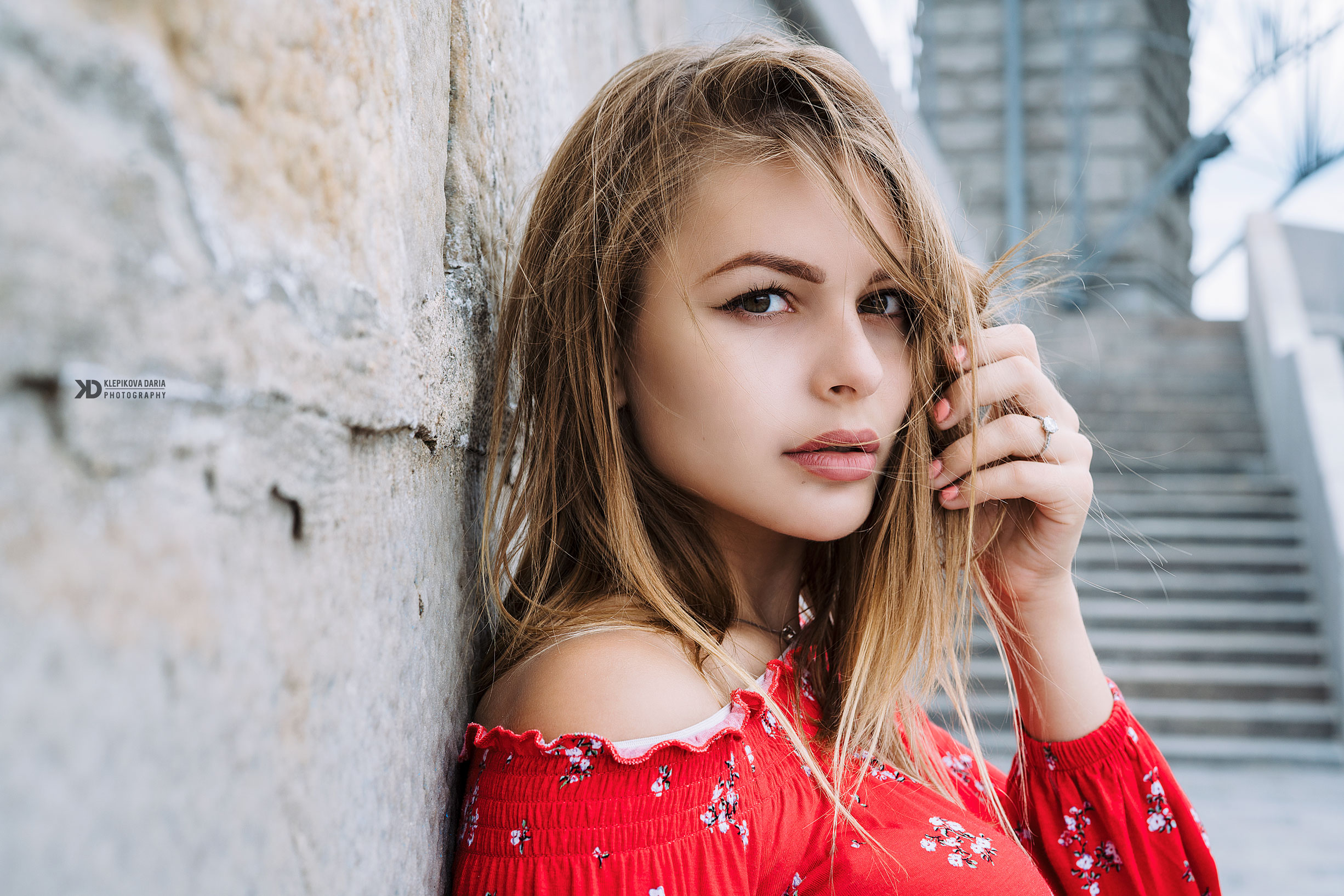 Women Model Brunette Portrait Outdoors Looking At Viewer Touching Hair Hair In Face Wall Stairs Dept 2452x1635