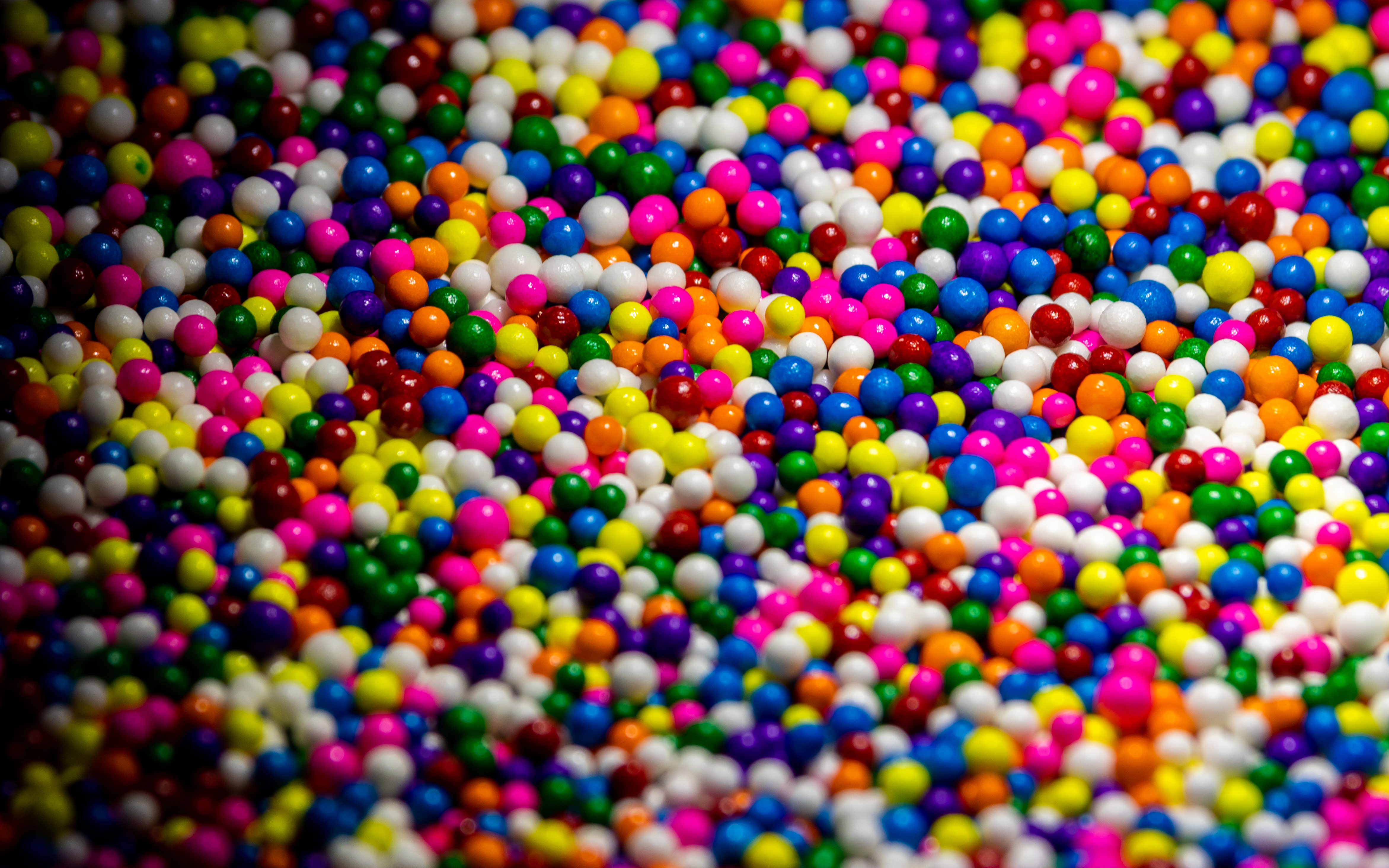 Colorful Sprinkles Balls Red Blue Yellow 4686x2929