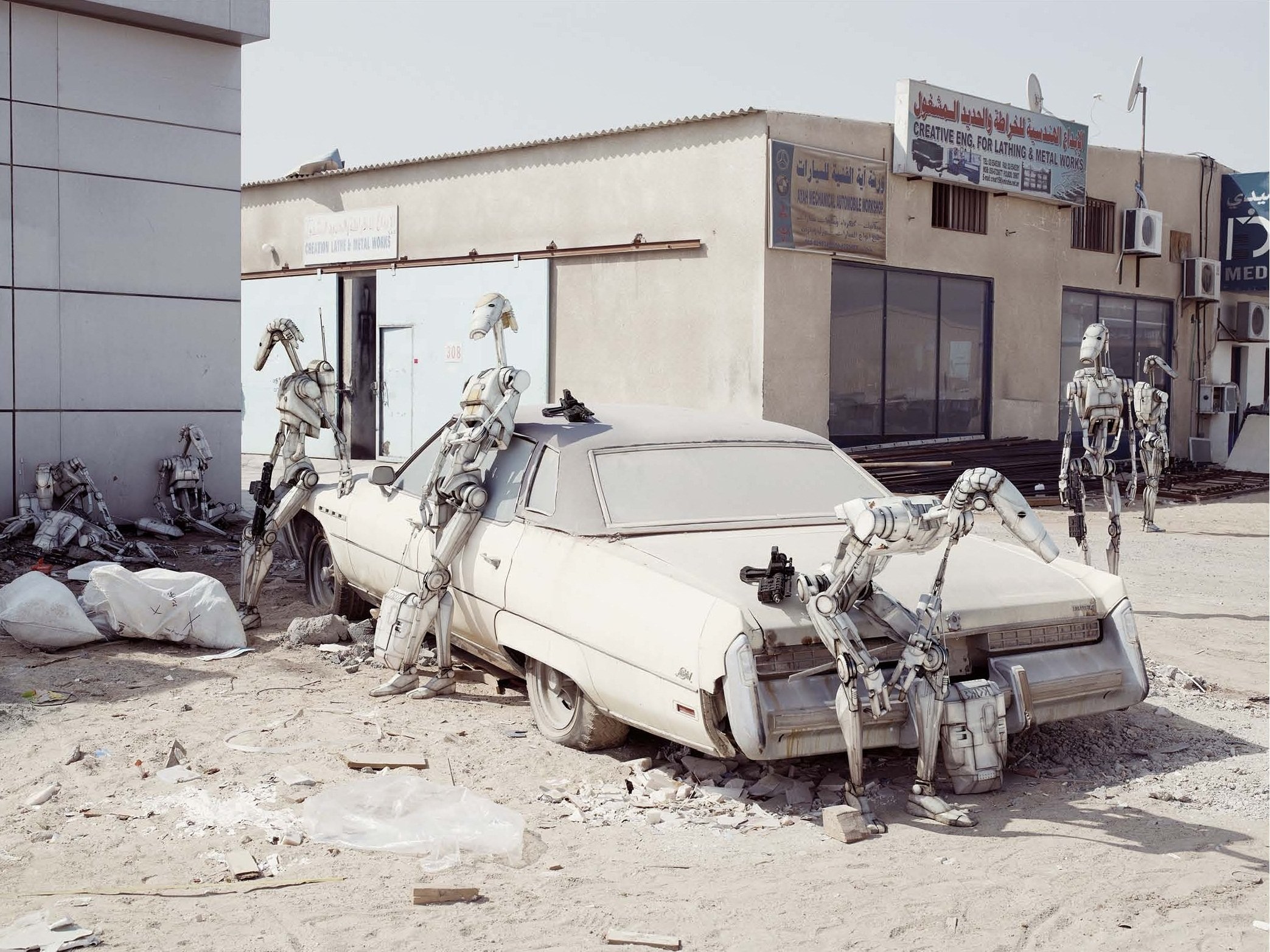 Robot Old Car Dubai Photo Manipulation Star Wars Star Wars Droids Trade Federation Star Wars Car Wre 2087x1565