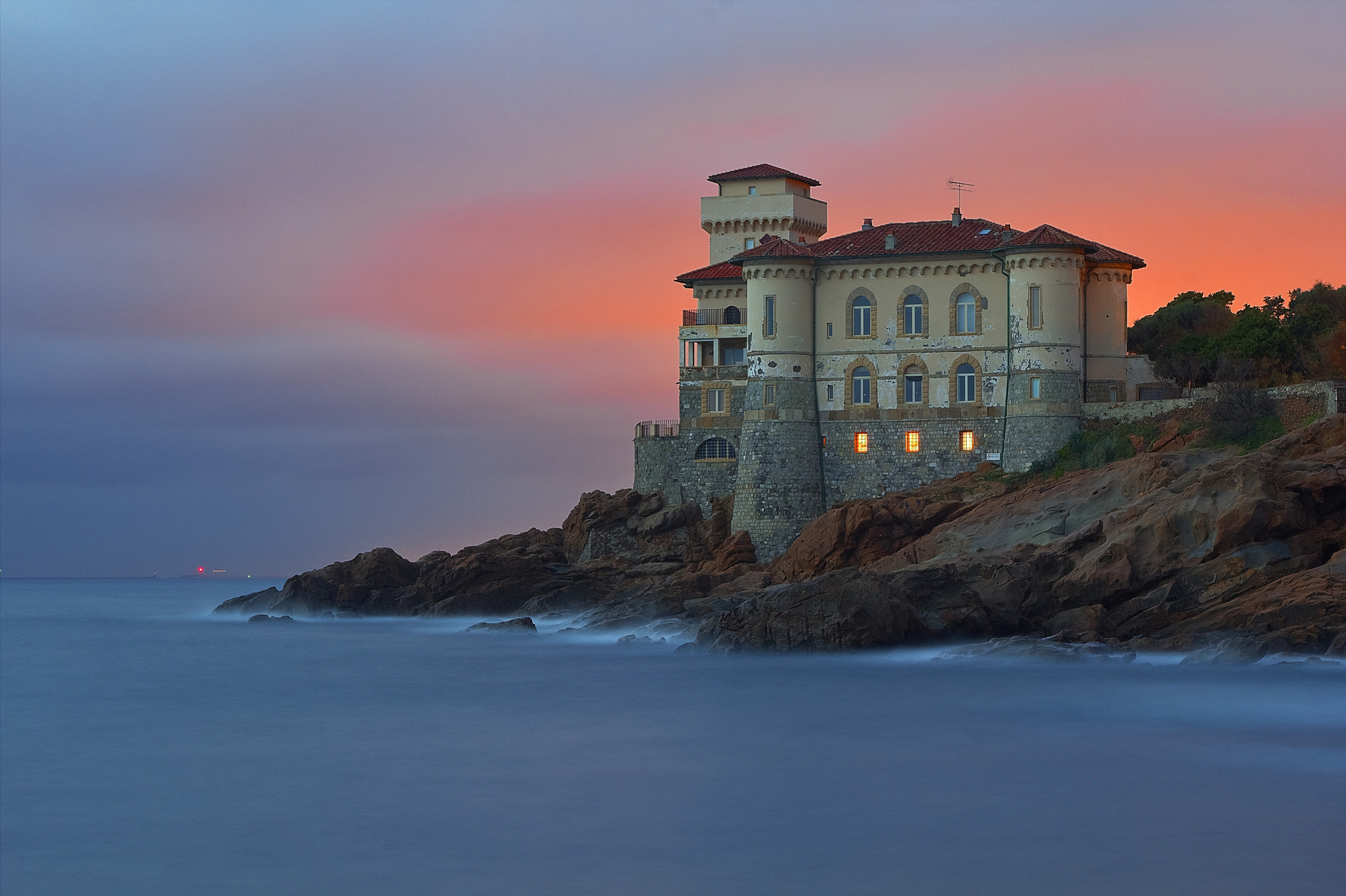 Building Architecture Lighthouse Livorno Italy Ocean 2048x1364