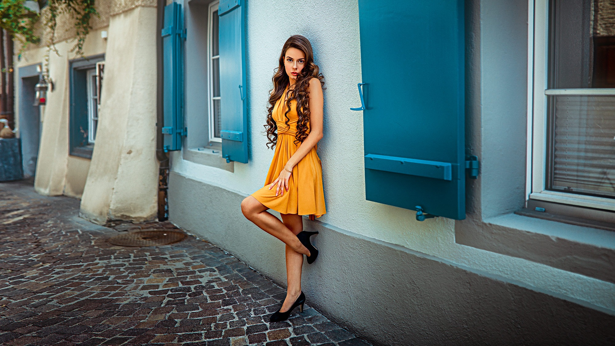 Women Brunette Orange Dress High Heels Curly Hair Looking At Viewer Leaned Back John Noe Yellow Dres 2000x1125