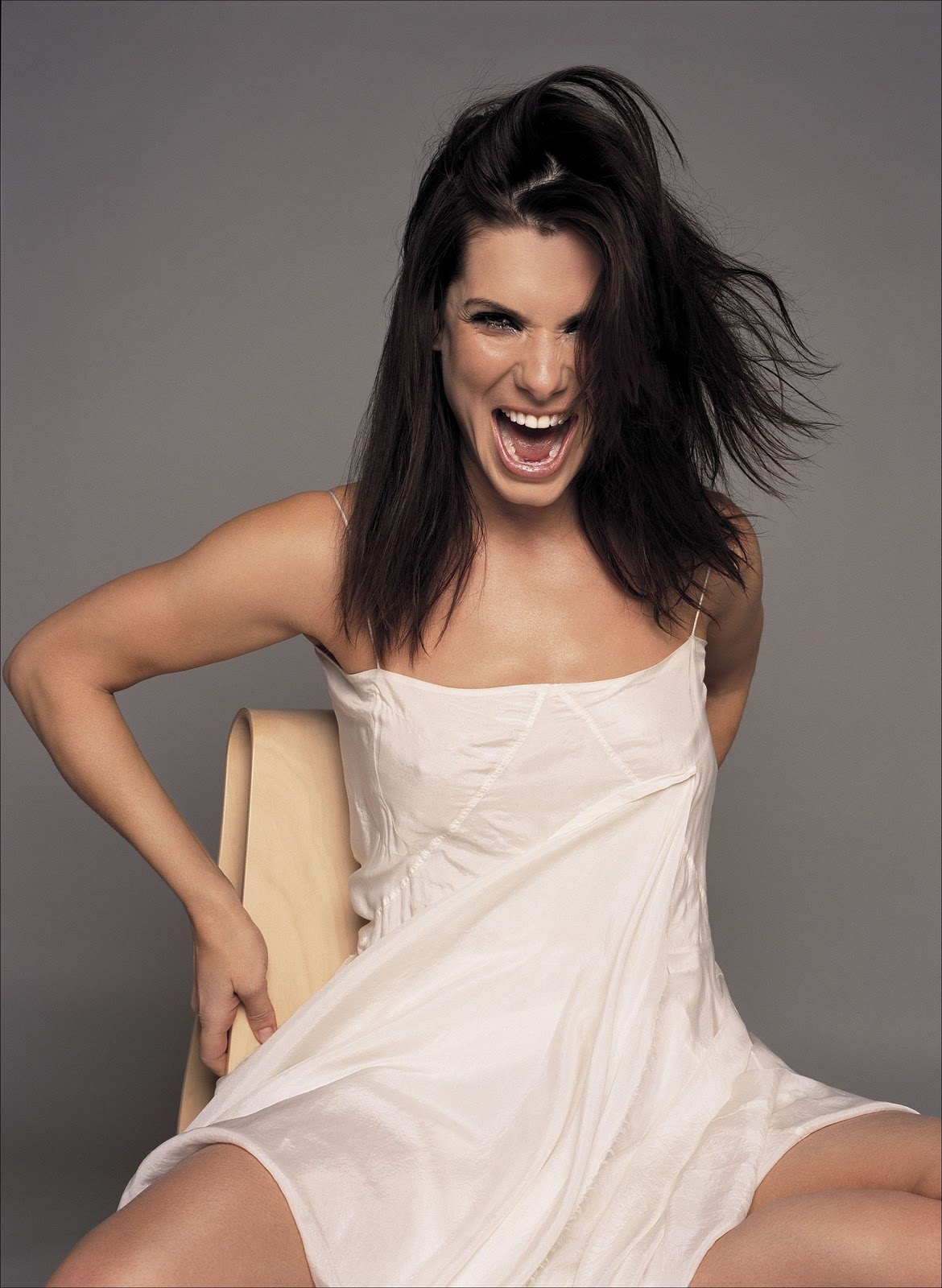 Actress Sandra Bullock Open Mouth Dark Hair Women Nightgown 1170x1600